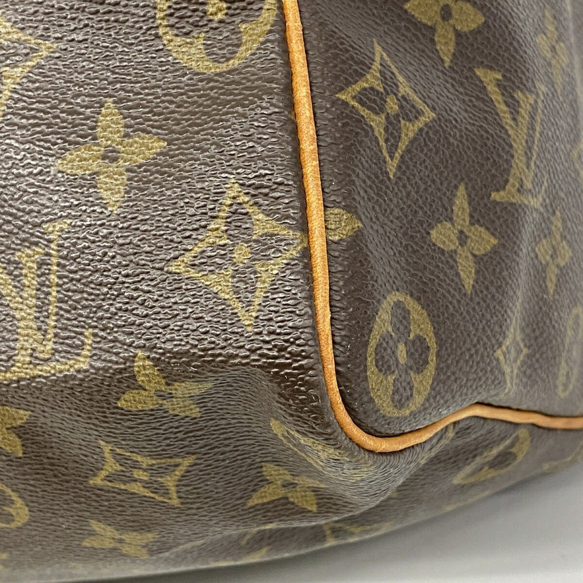 Louis Vuitton Brown Handbag (Pre-Owned)