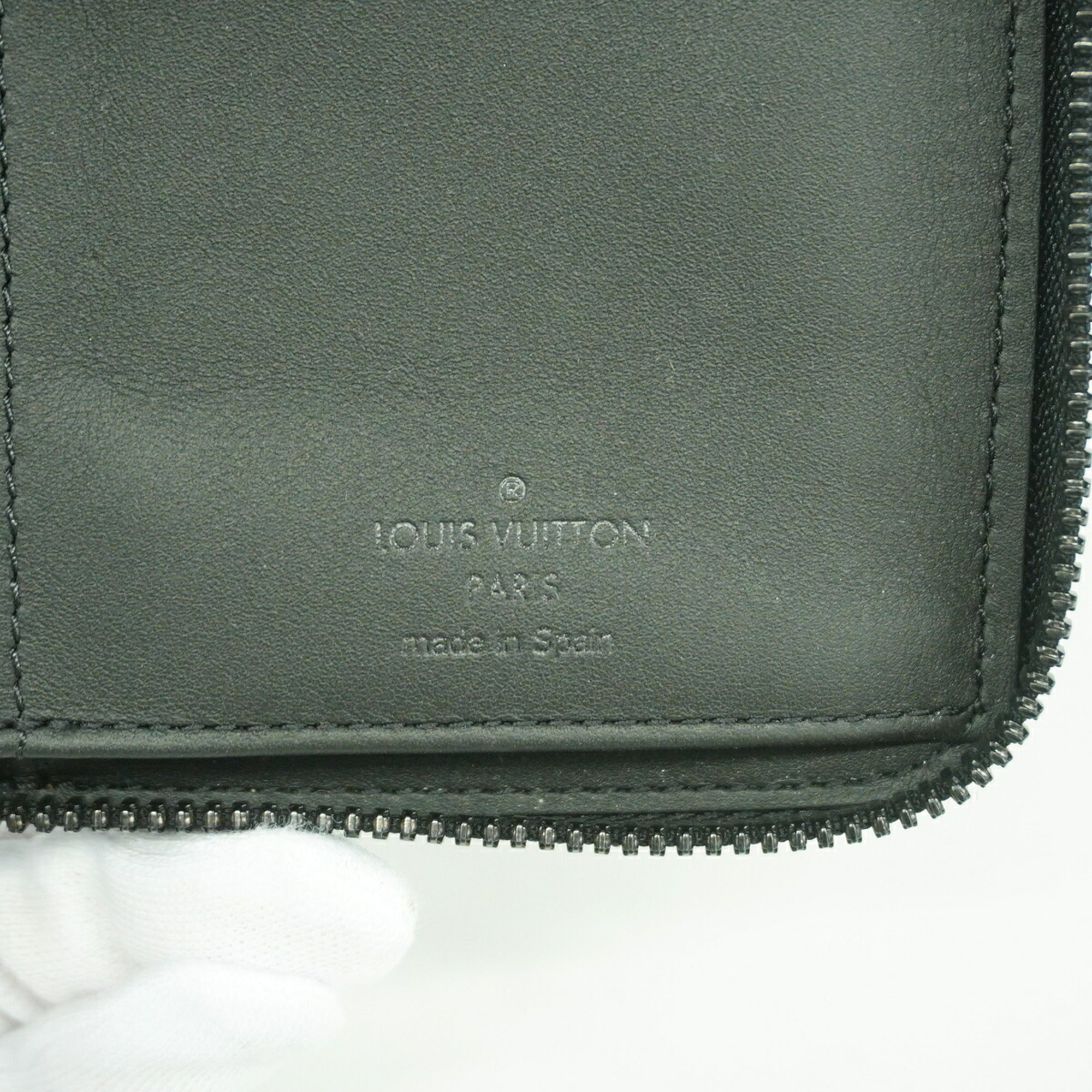 Louis Vuitton Noir Long Wallet (Bi-Fold) (Pre-Owned)