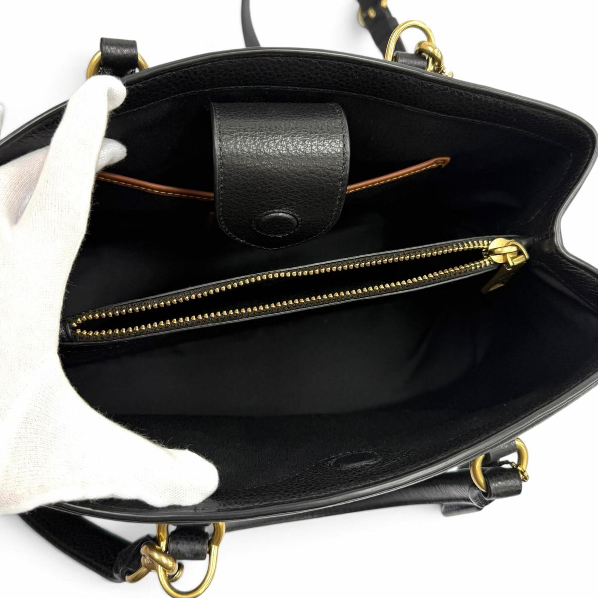 Coach Black Leather Shoulder Bag Tote Bag (Pre-Owned)