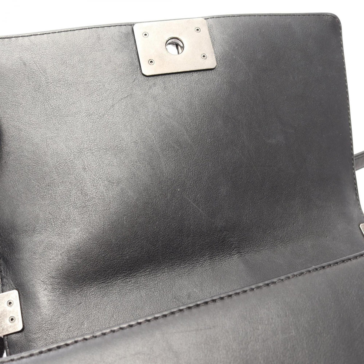 Chanel Black Leather Handbag Shoulder Bag (Pre-Owned)