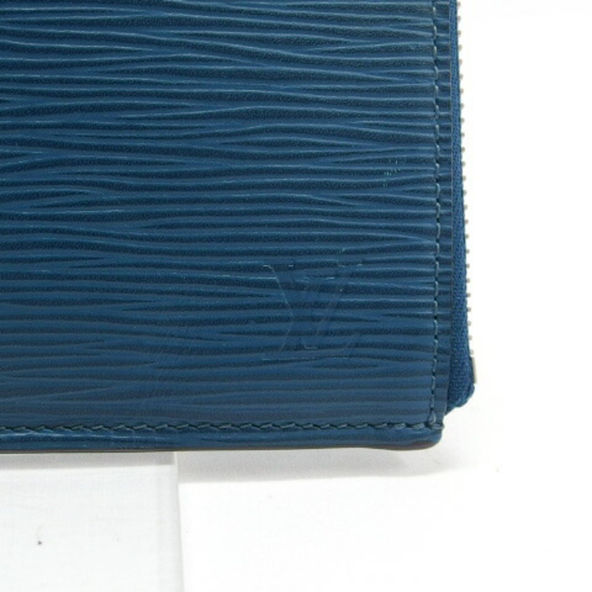 Louis Vuitton Epi Bleu Celeste Epi Leather Clutch Bag Pochette (Pre-Owned)