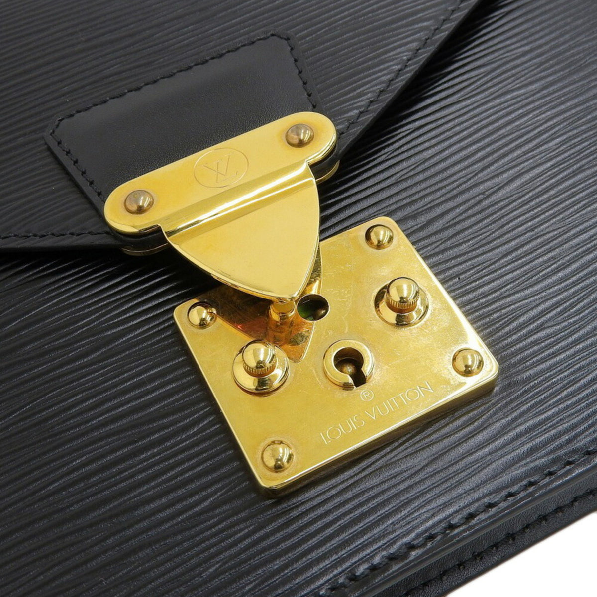 Louis Vuitton Black Noir Epi Leather Clutch Bag Pochette (Pre-Owned)