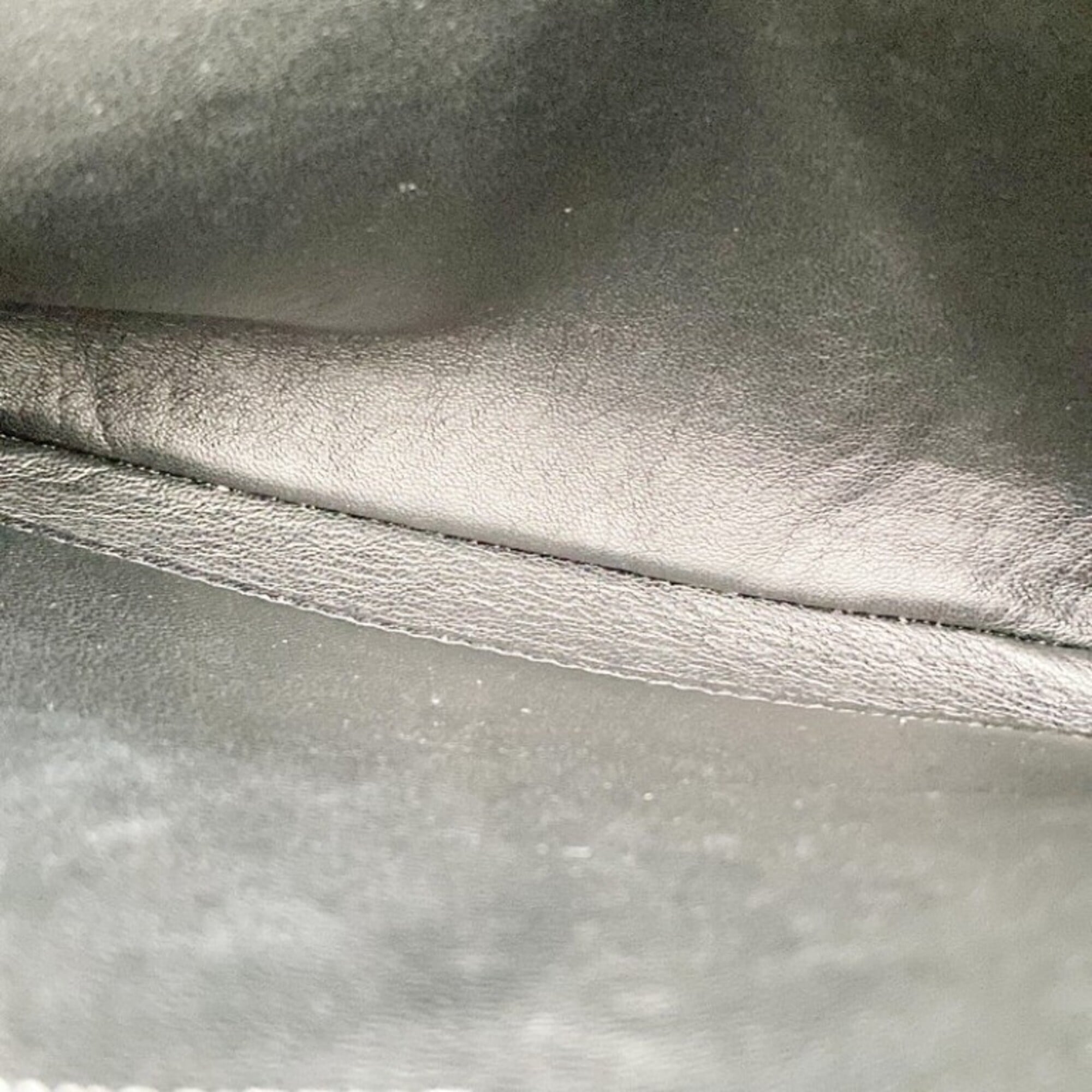 Balenciaga Black Leather Pouch (Pre-Owned)