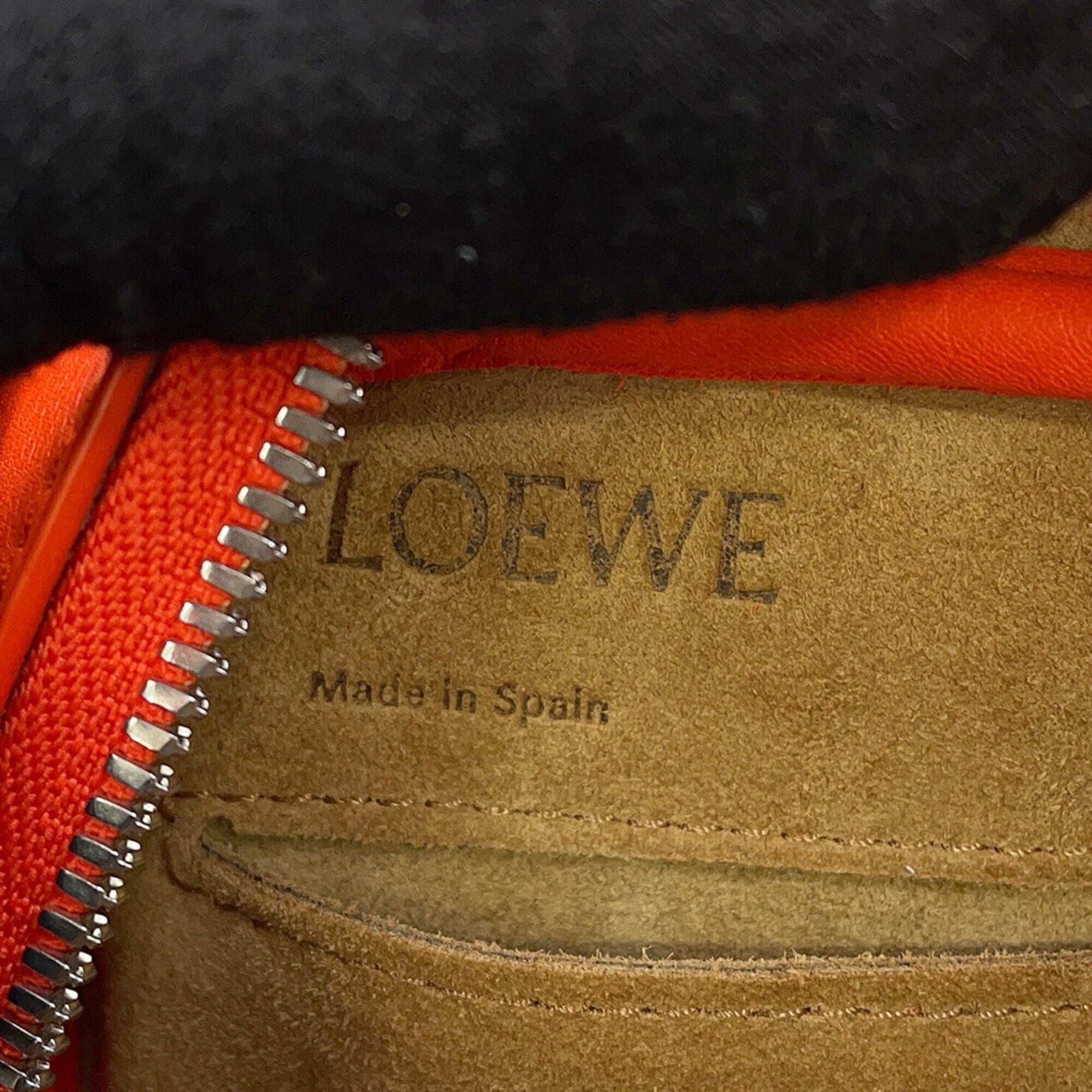 Loewe Amazona Orange Leather Handbag (Pre-Owned)