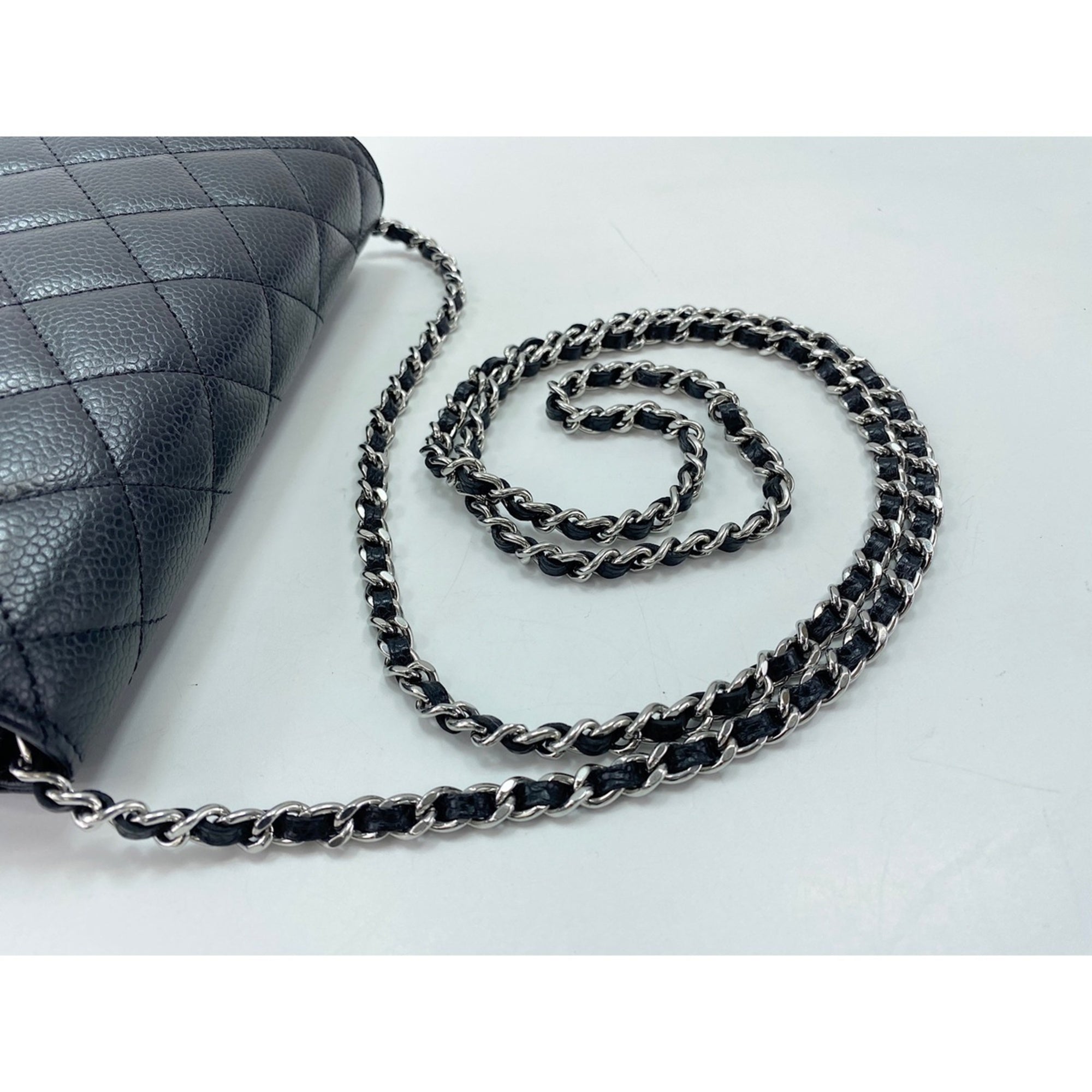 Chanel Matelasse Black Shoulder Bag (Pre-Owned)