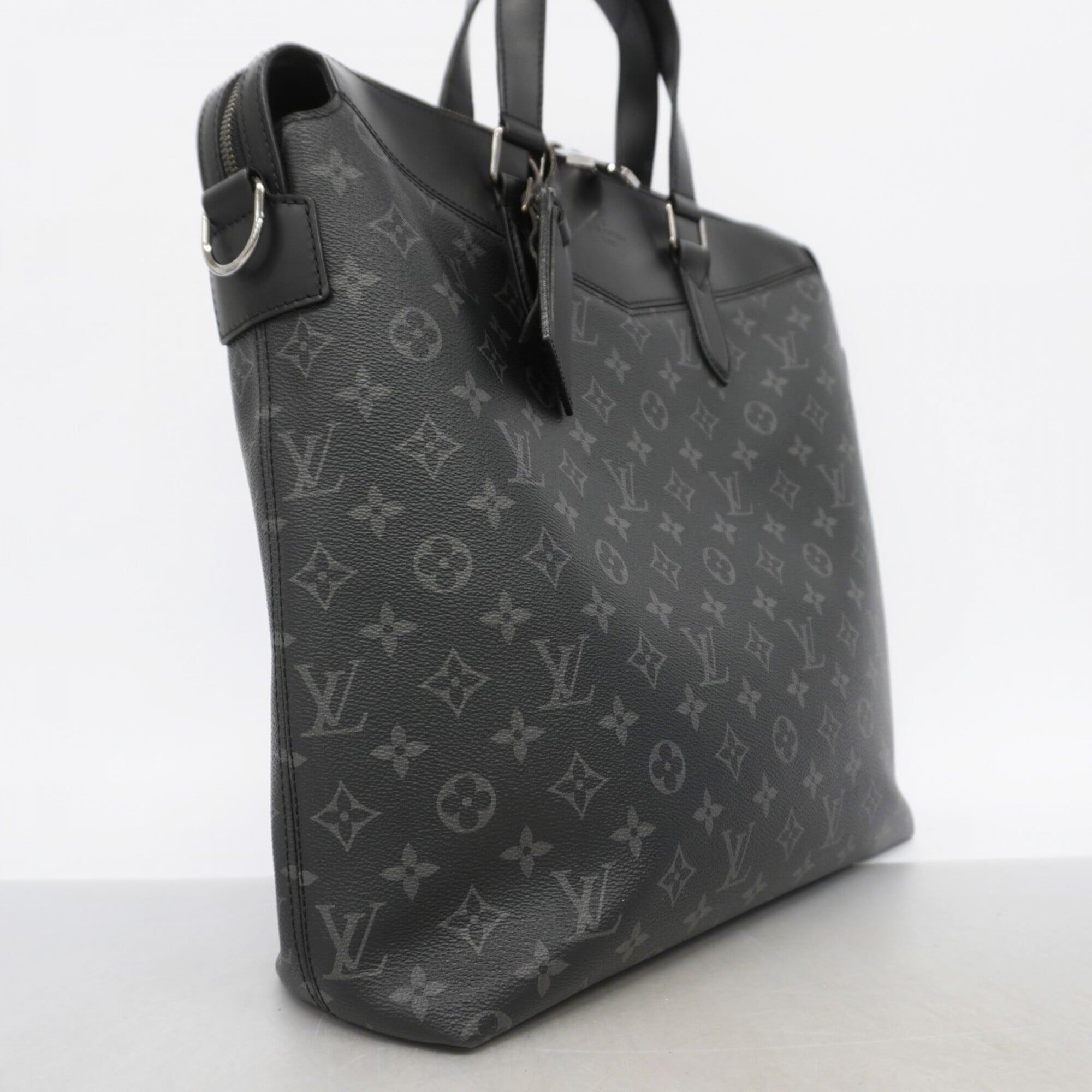 Louis Vuitton Black Tote Bag (Pre-Owned)