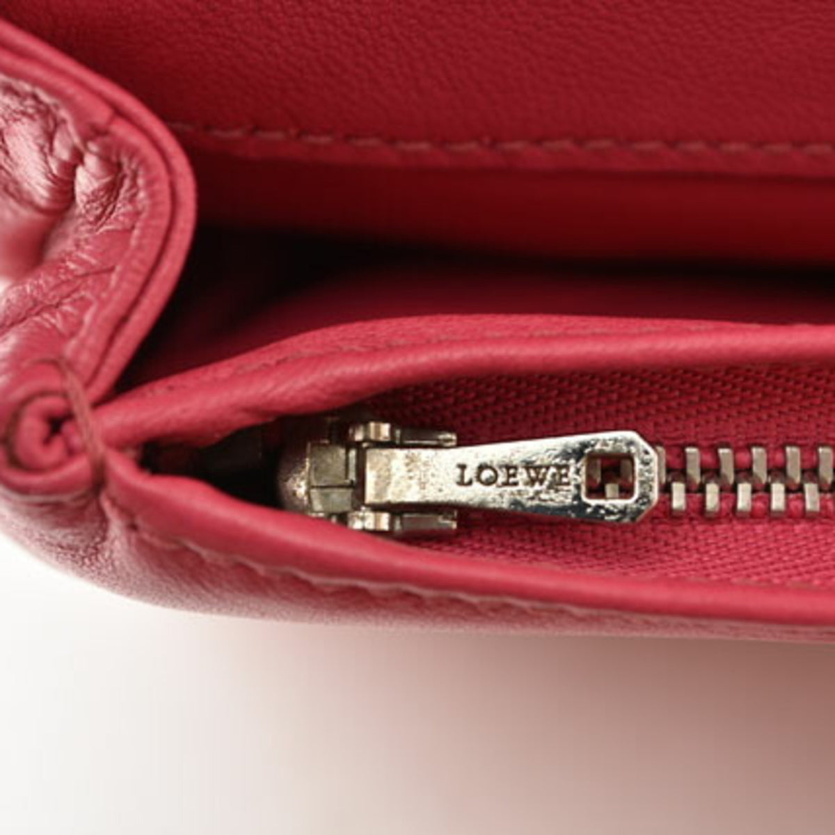 Loewe Pink Leather Clutch Bag Pouch (Pre-Owned)