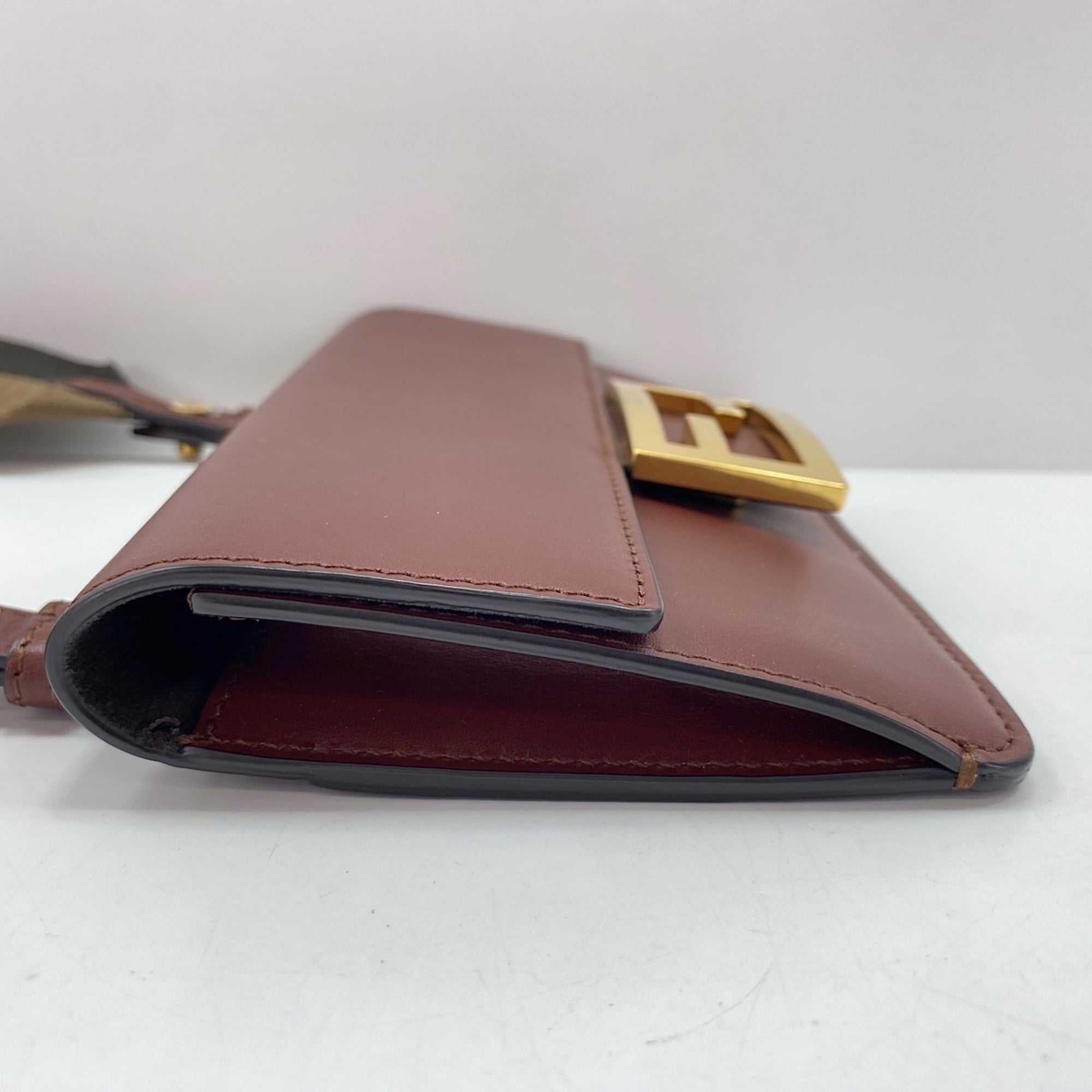 Fendi Brown Shoulder Bag (Pre-Owned)