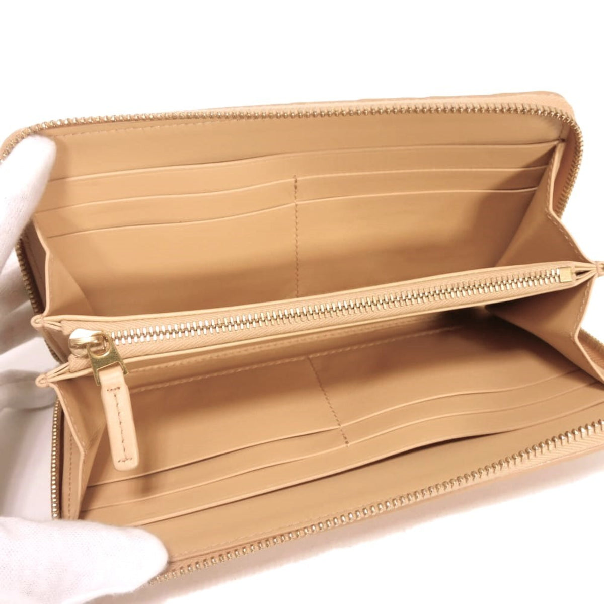 Bottega Veneta Beige Leather Long Wallet (Bi-Fold) (Pre-Owned)
