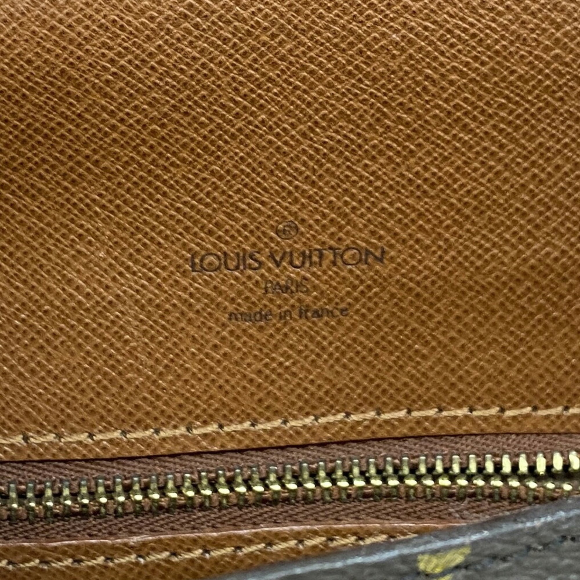 Louis Vuitton Brown Shoulder Bag (Pre-Owned)
