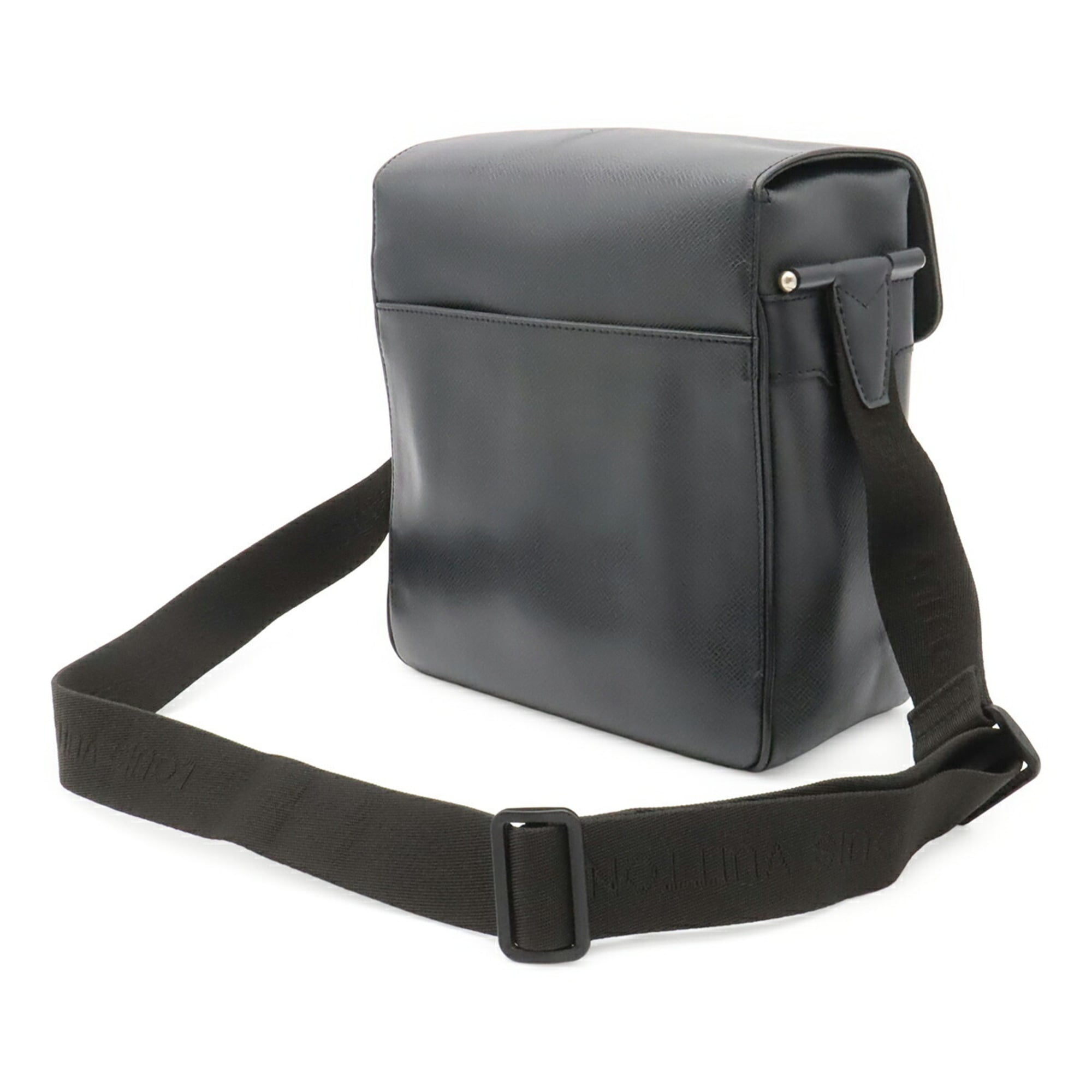 Louis Vuitton Ardoise Black Taiga Leather Shoulder Bag (Pre-Owned)