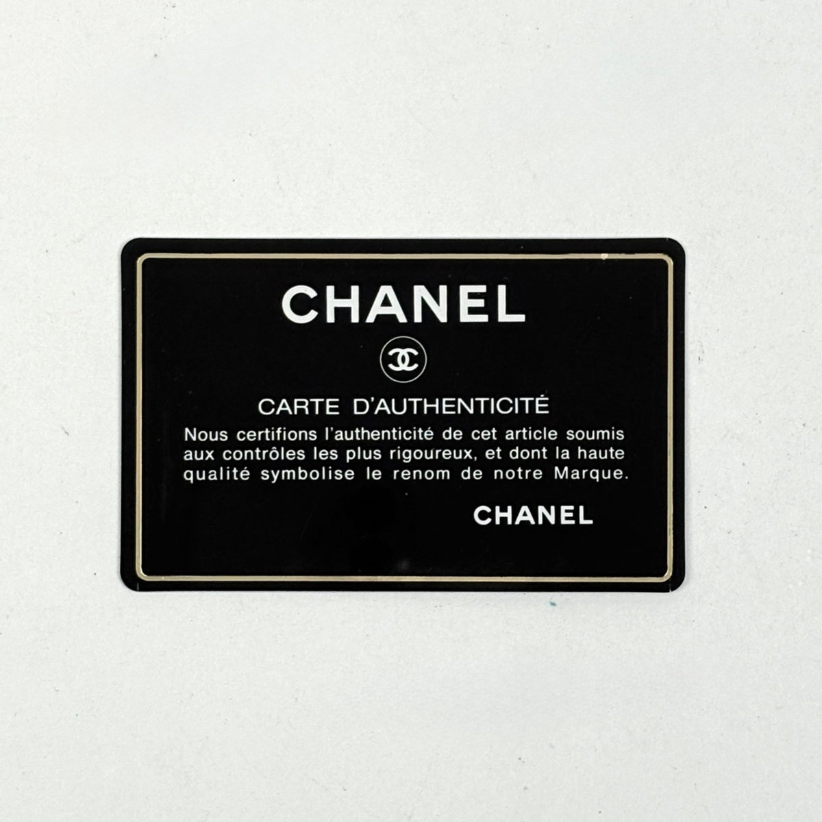 Chanel White Leather Shoulder Bag (Pre-Owned)
