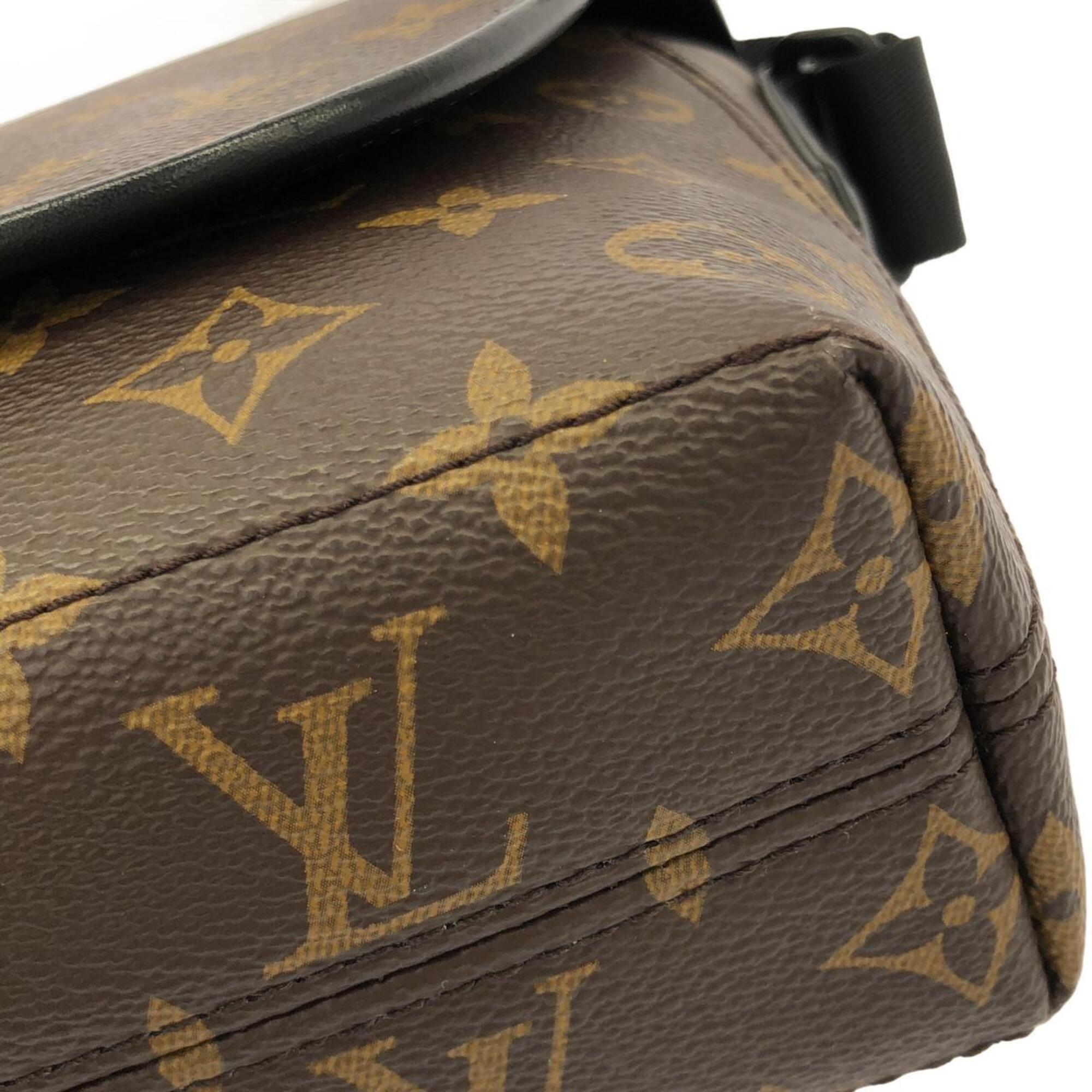 Louis Vuitton Marron Coated Canvas Shoulder Bag (Pre-Owned)