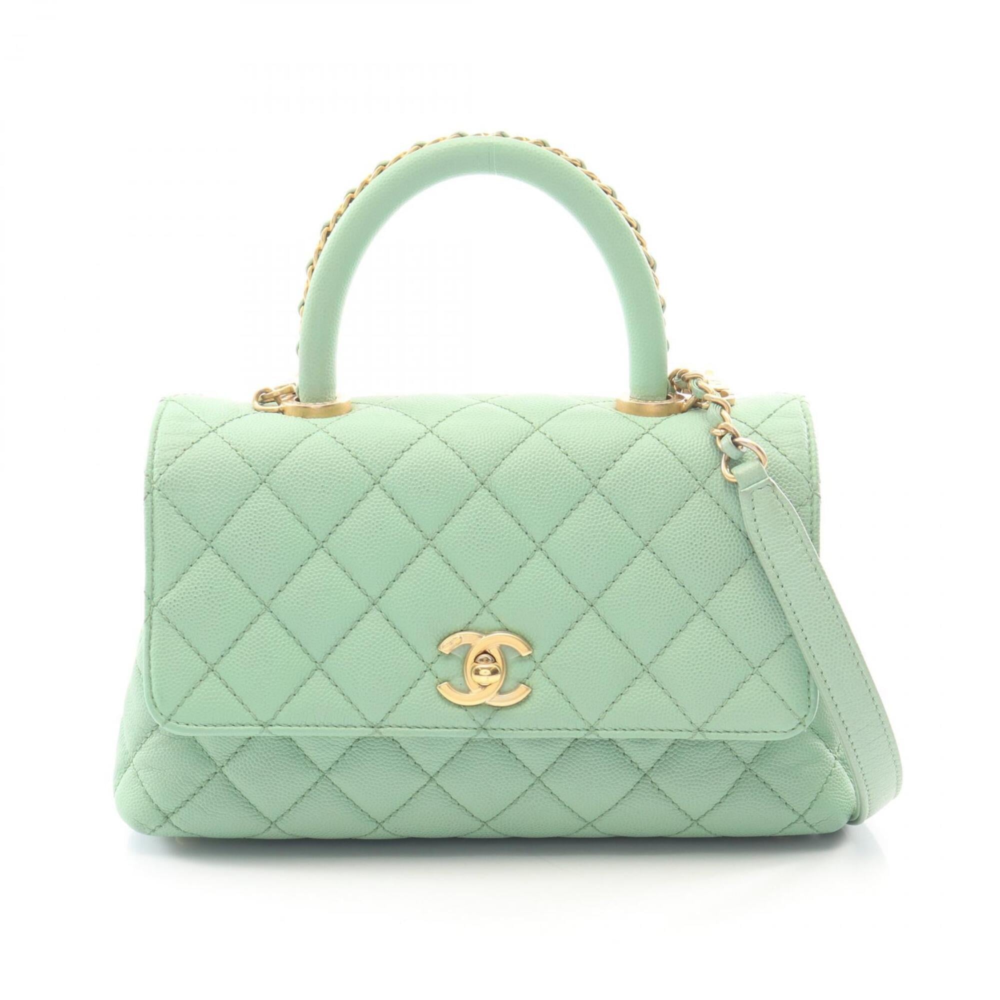 Chanel Green Grained Calfskin Handbag (Pre-Owned)