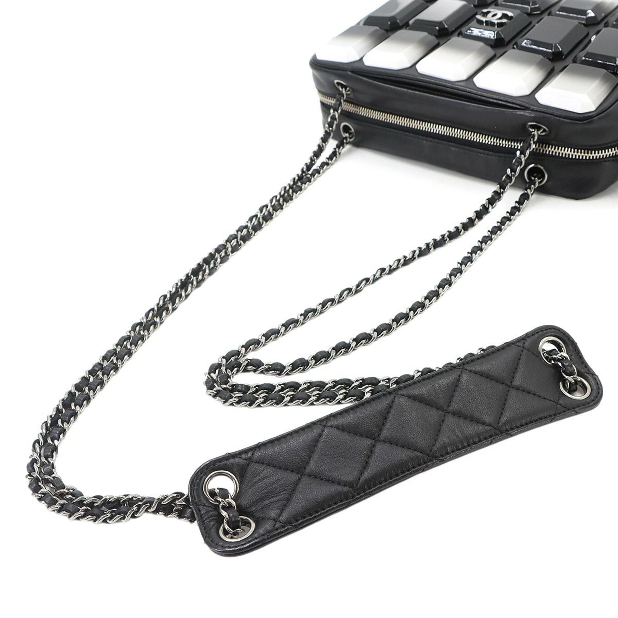 Chanel Matelasse Black White Plastic Leather Handbag Shoulder Bag (Pre-Owned)