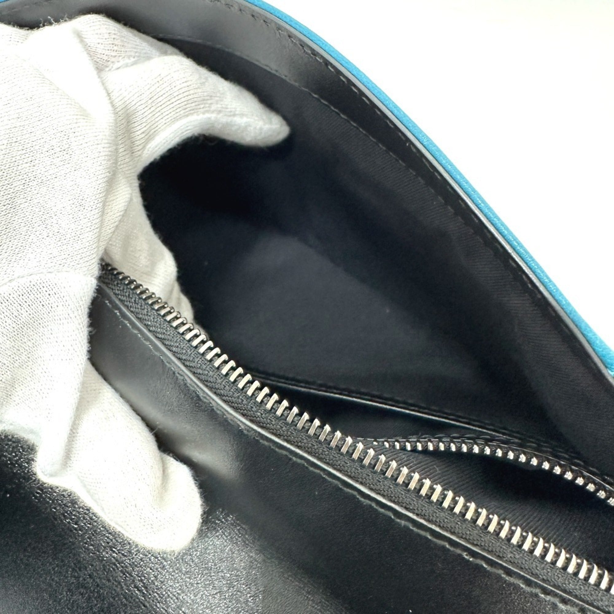 Bvlgari Blue Turquoise Leather Handbag (Pre-Owned)