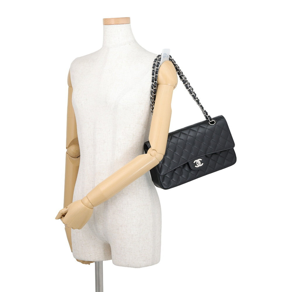 Chanel Matelasse Black Grained Calfskin Handbag Shoulder Bag (Pre-Owned)