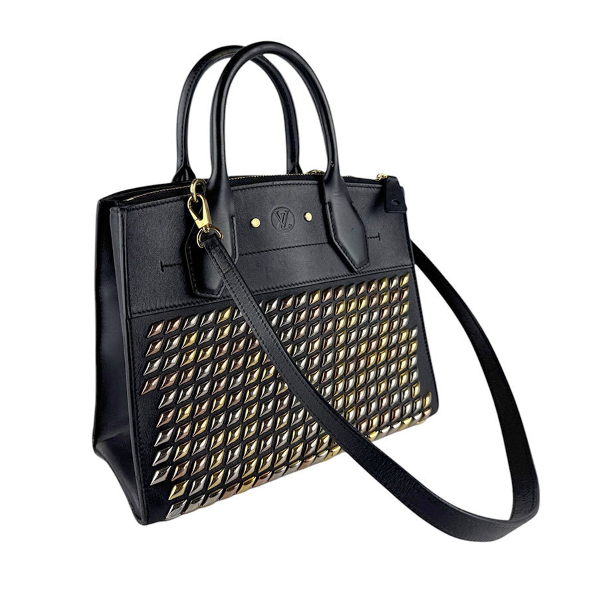 Louis Vuitton Black Leather Handbag Shoulder Bag (Pre-Owned)