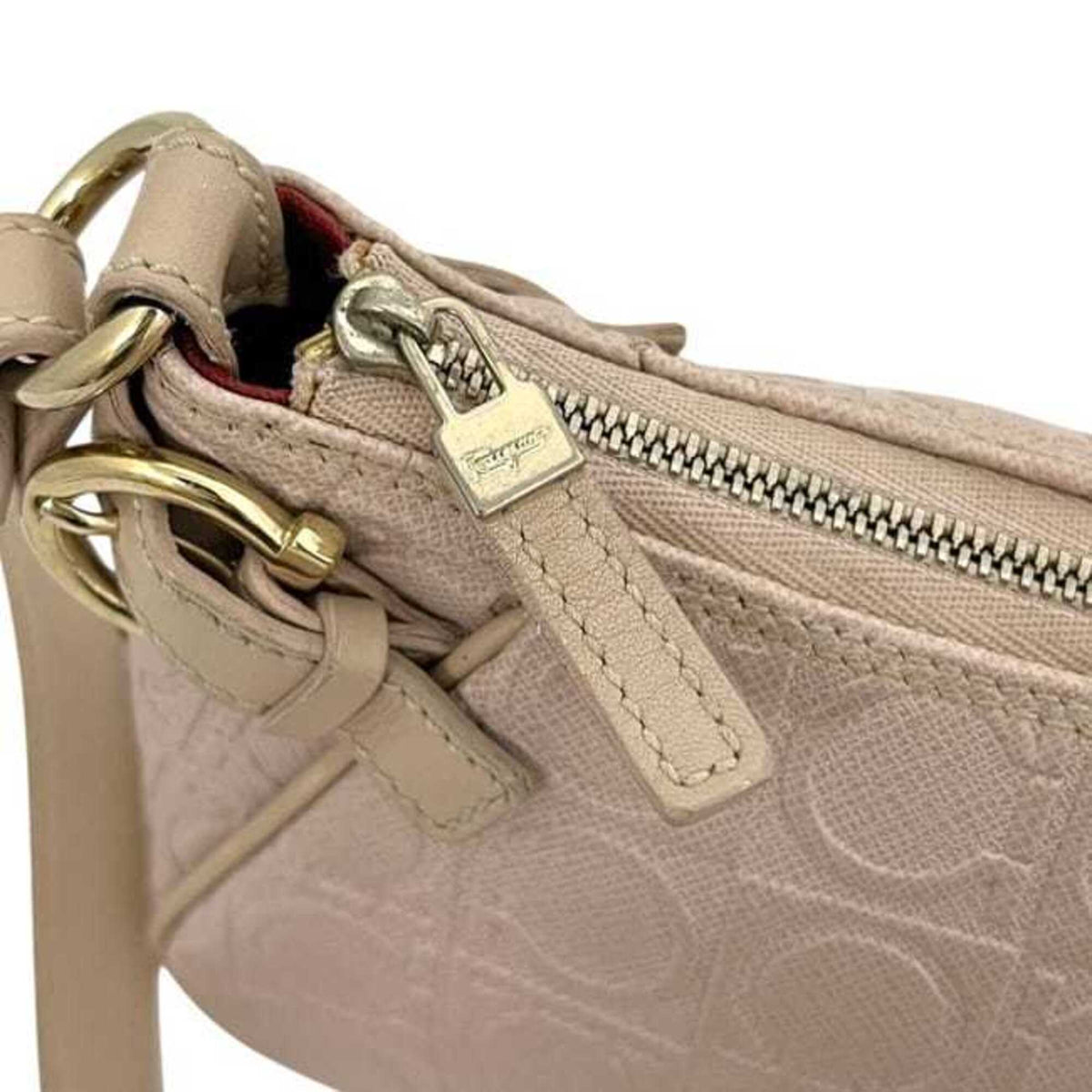 Salvatore Ferragamo Pink Leather Pouch (Pre-Owned)