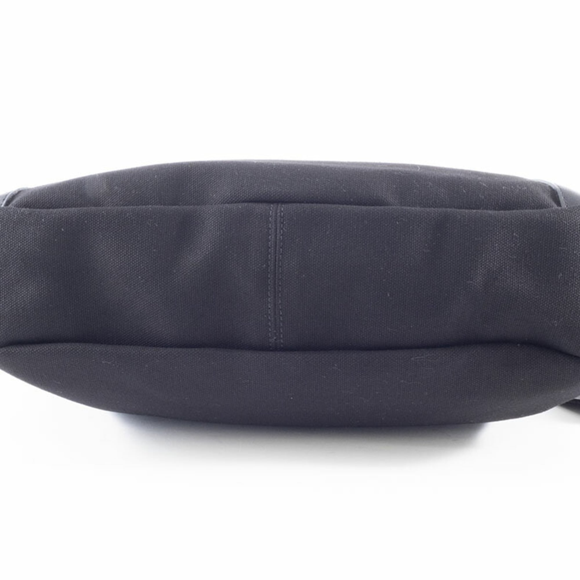 Burberry Black Canvas Leather Shoulder Bag (Pre-Owned)