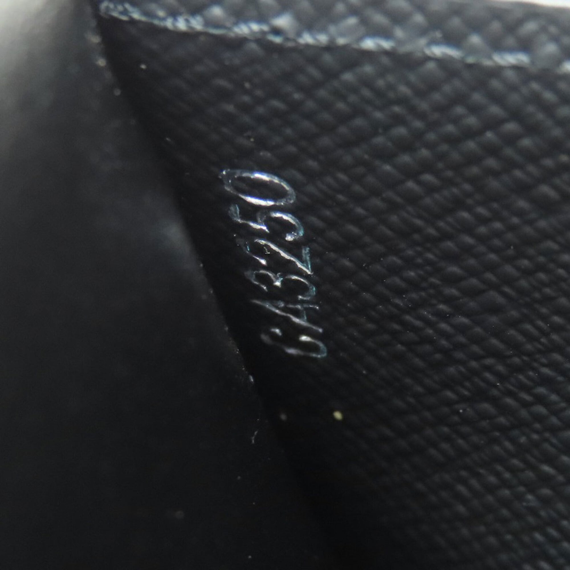 Louis Vuitton Monogram Black Monogram Monogram Long Wallet (Bi-Fold) (Pre-Owned)
