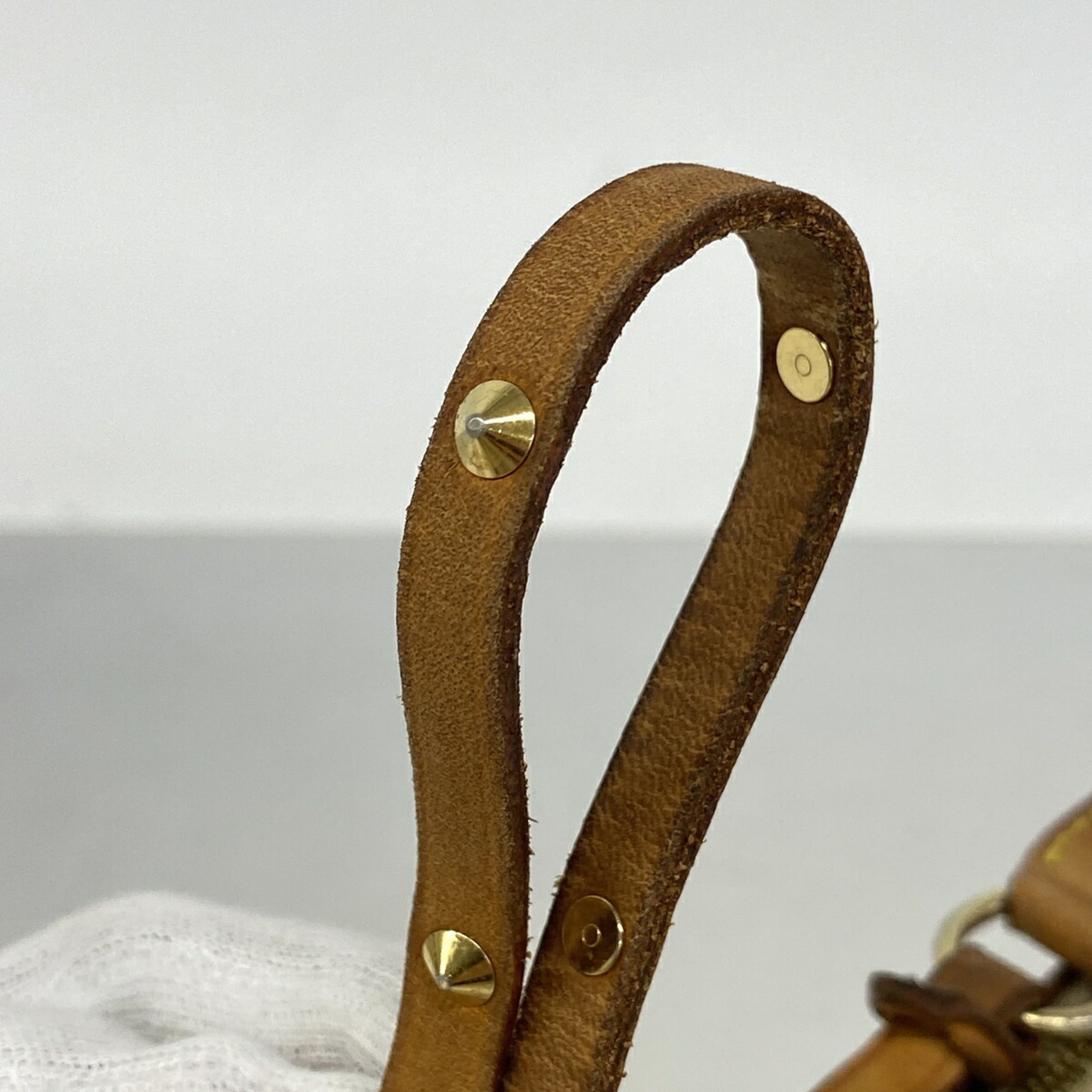 Louis Vuitton Blanc Pouch (Pre-Owned)