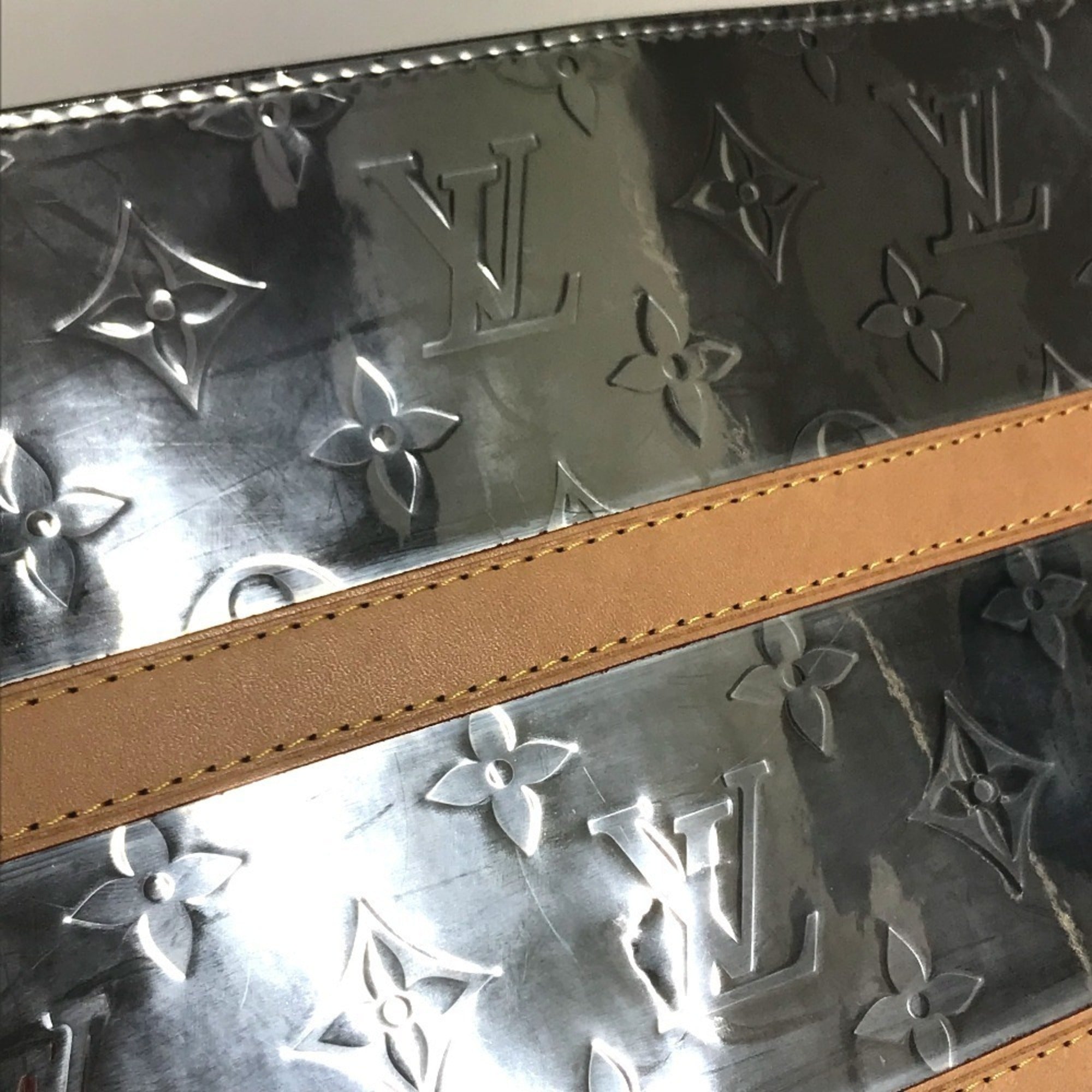 Louis Vuitton Silver Leather Clutch Bag Handbag Pochette Pouch (Pre-Owned)