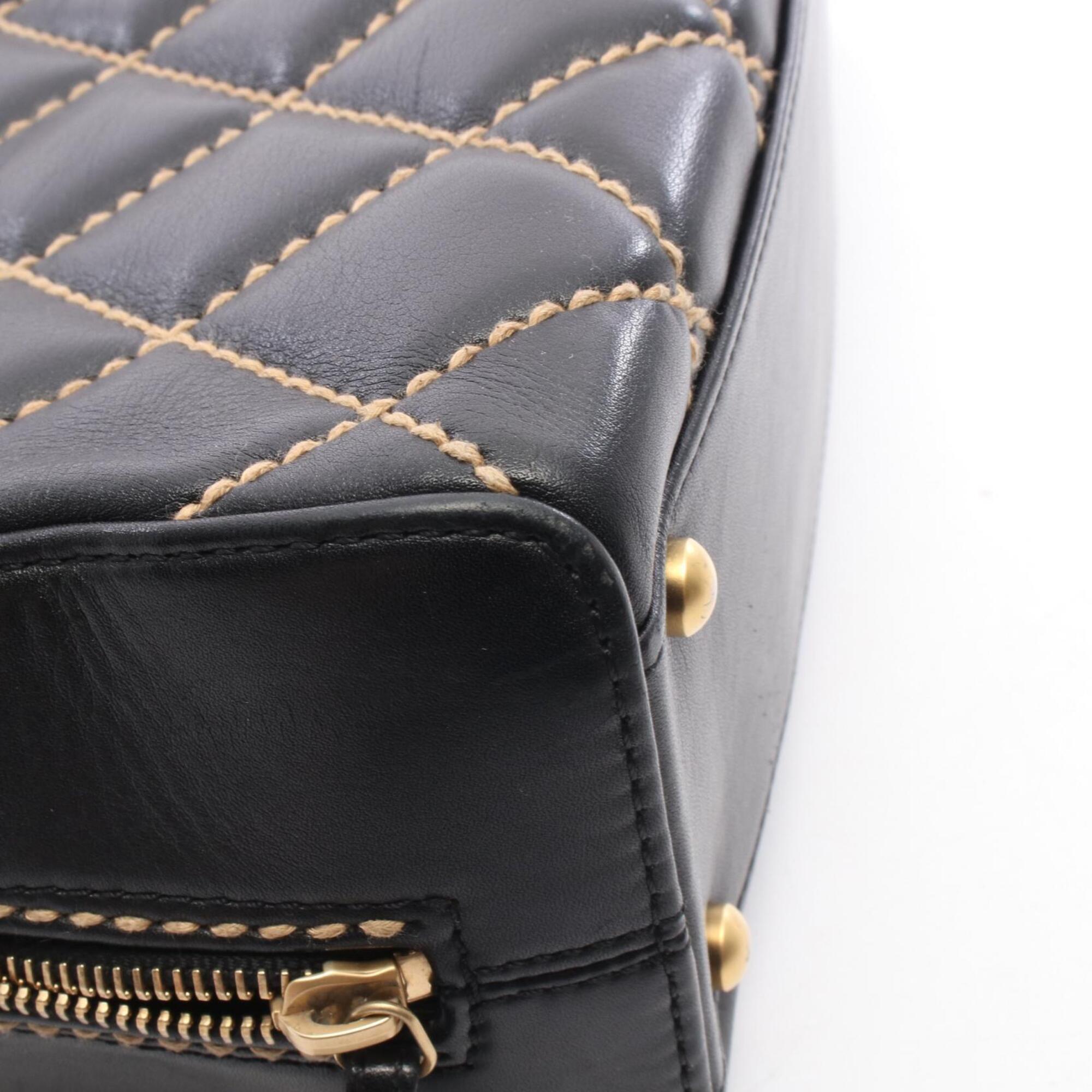 Chanel Black Leather Handbag (Pre-Owned)