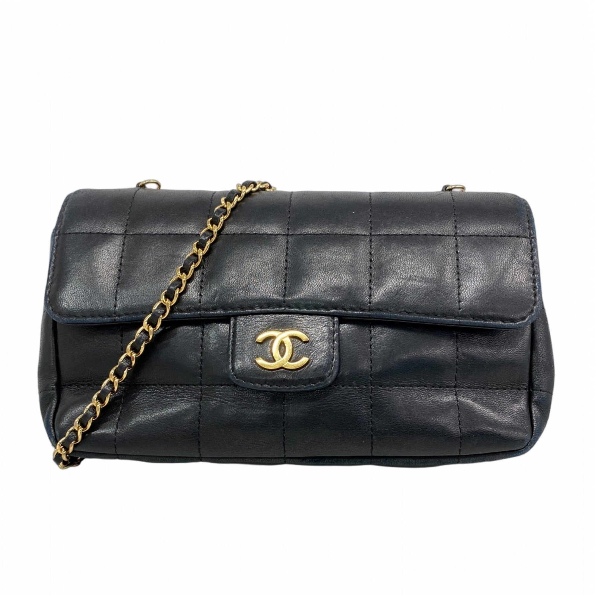 Chanel Black Leather Shoulder Bag (Pre-Owned)