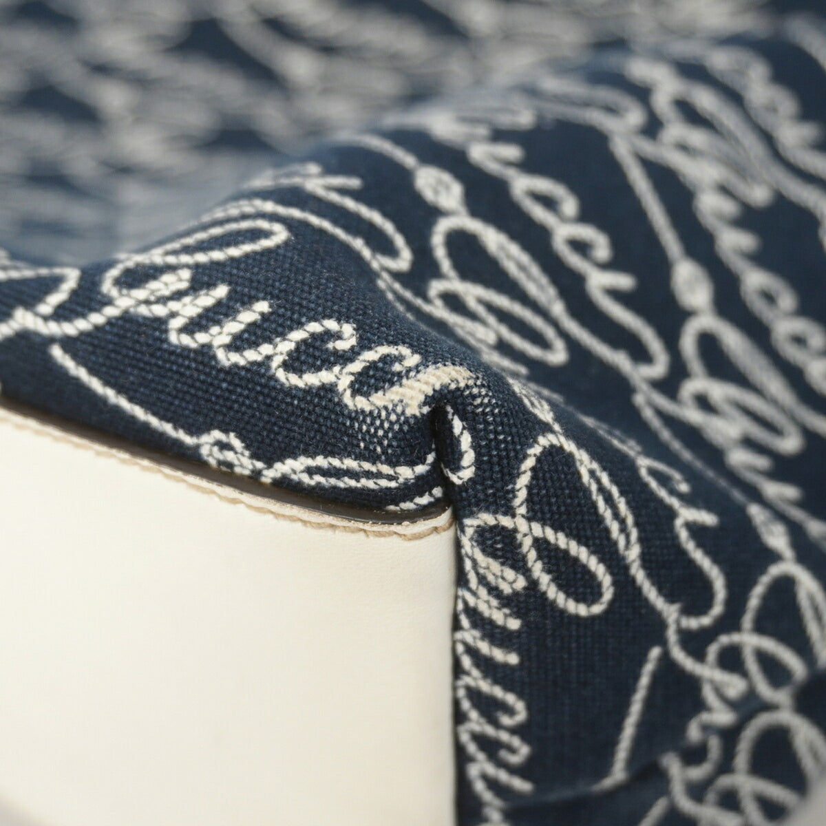 Gucci Navy Canvas Tote Bag (Pre-Owned)
