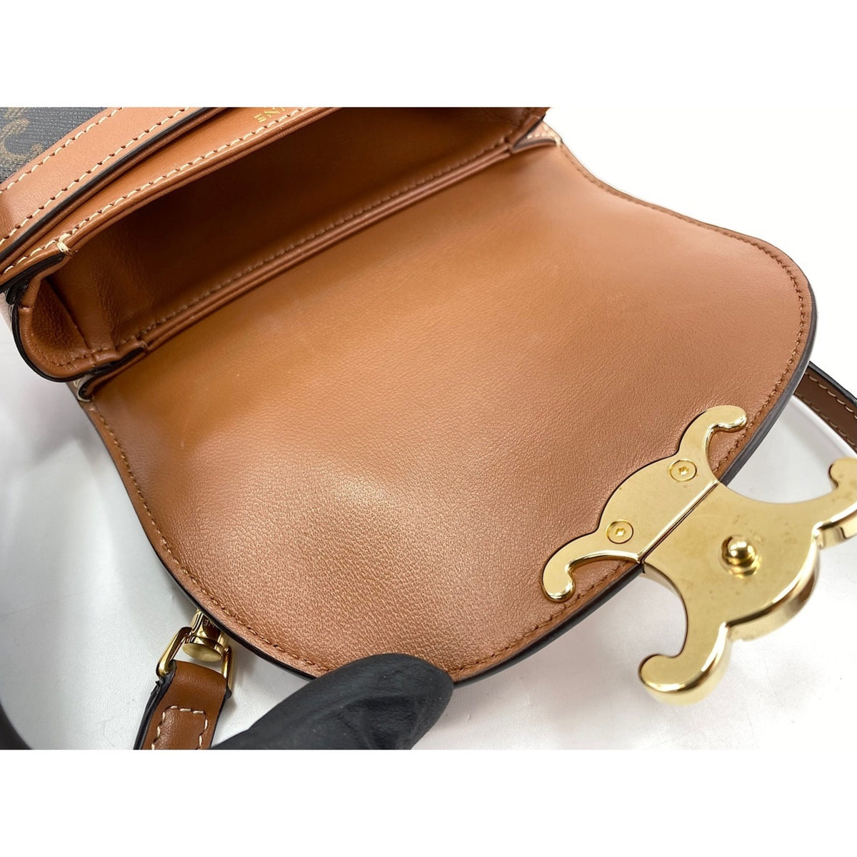 Celine Brown Shoulder Bag (Pre-Owned)