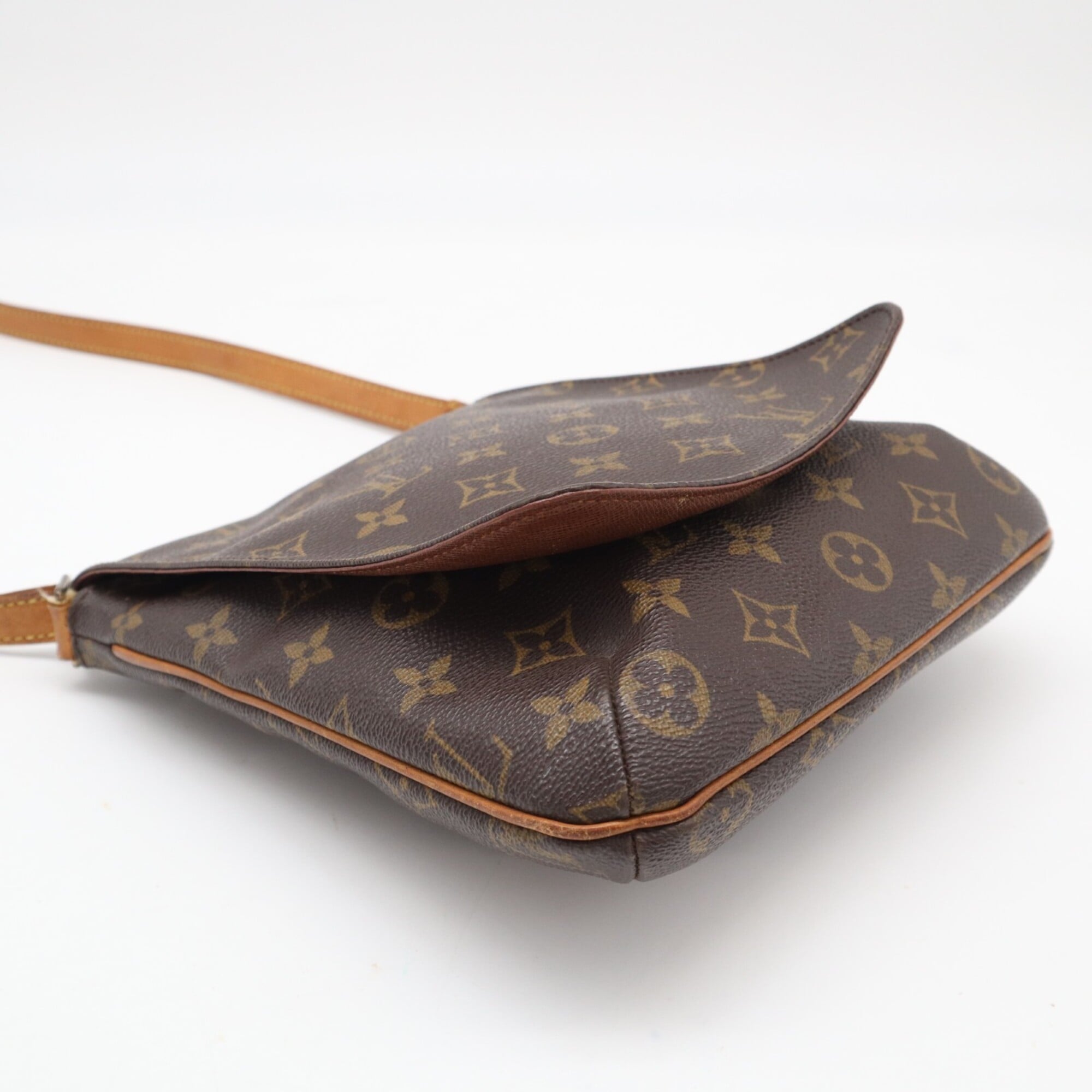 Louis Vuitton Beige Brown Monogram Coated Canvas Leather Shoulder Bag (Pre-Owned)