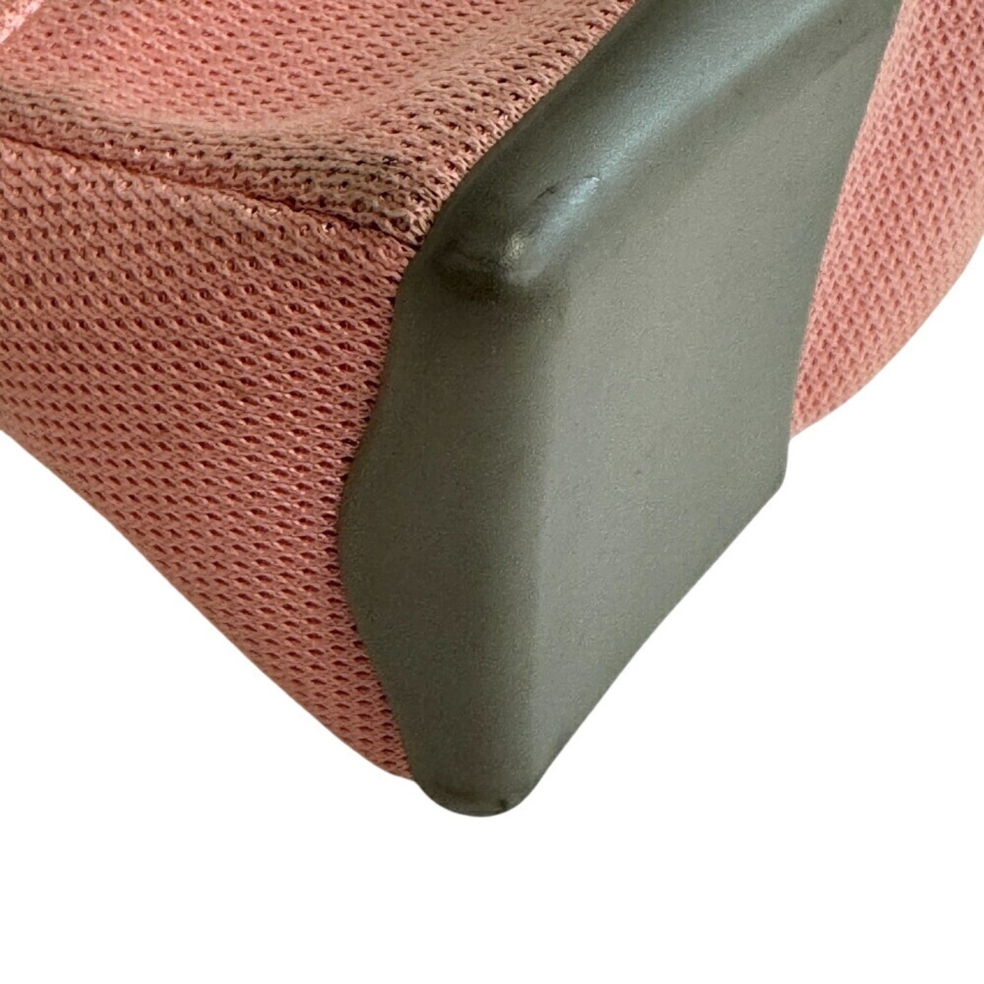 Prada Pink Nylon Shoulder Bag (Pre-Owned)