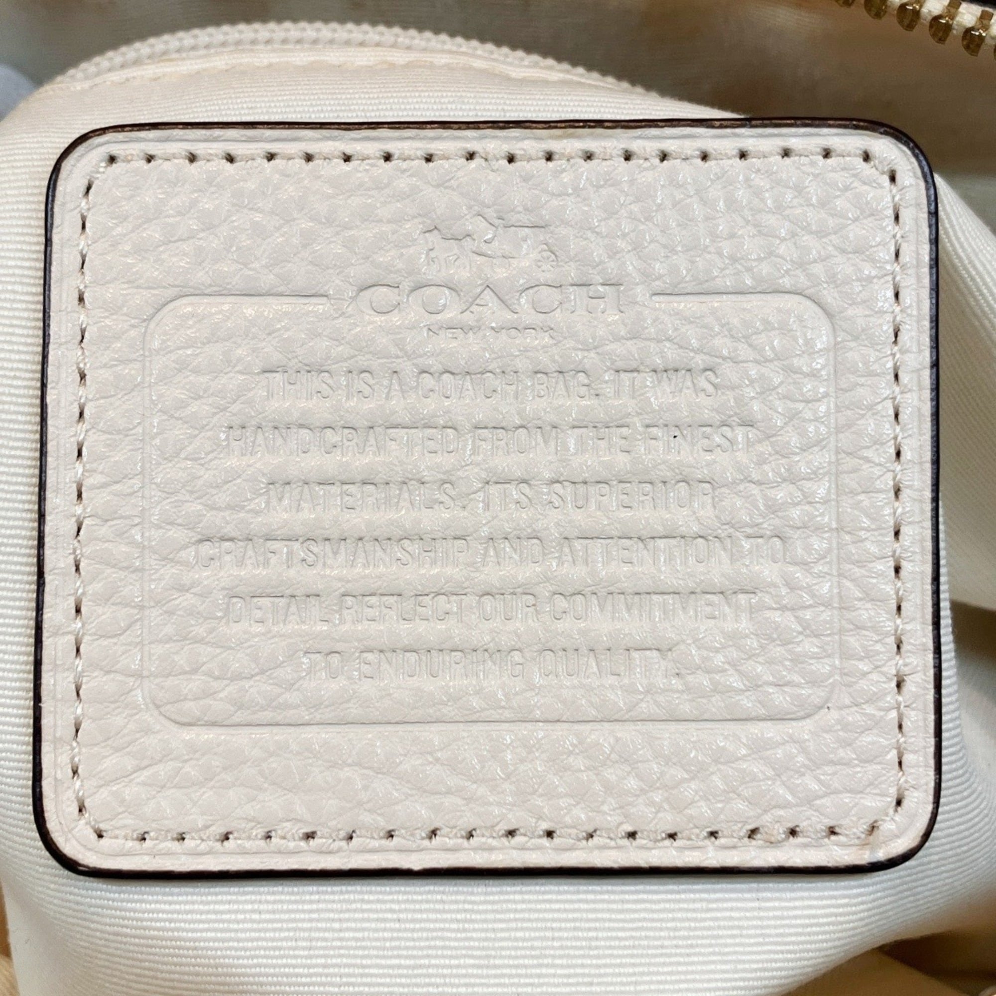 Coach White Leather Handbag (Pre-Owned)