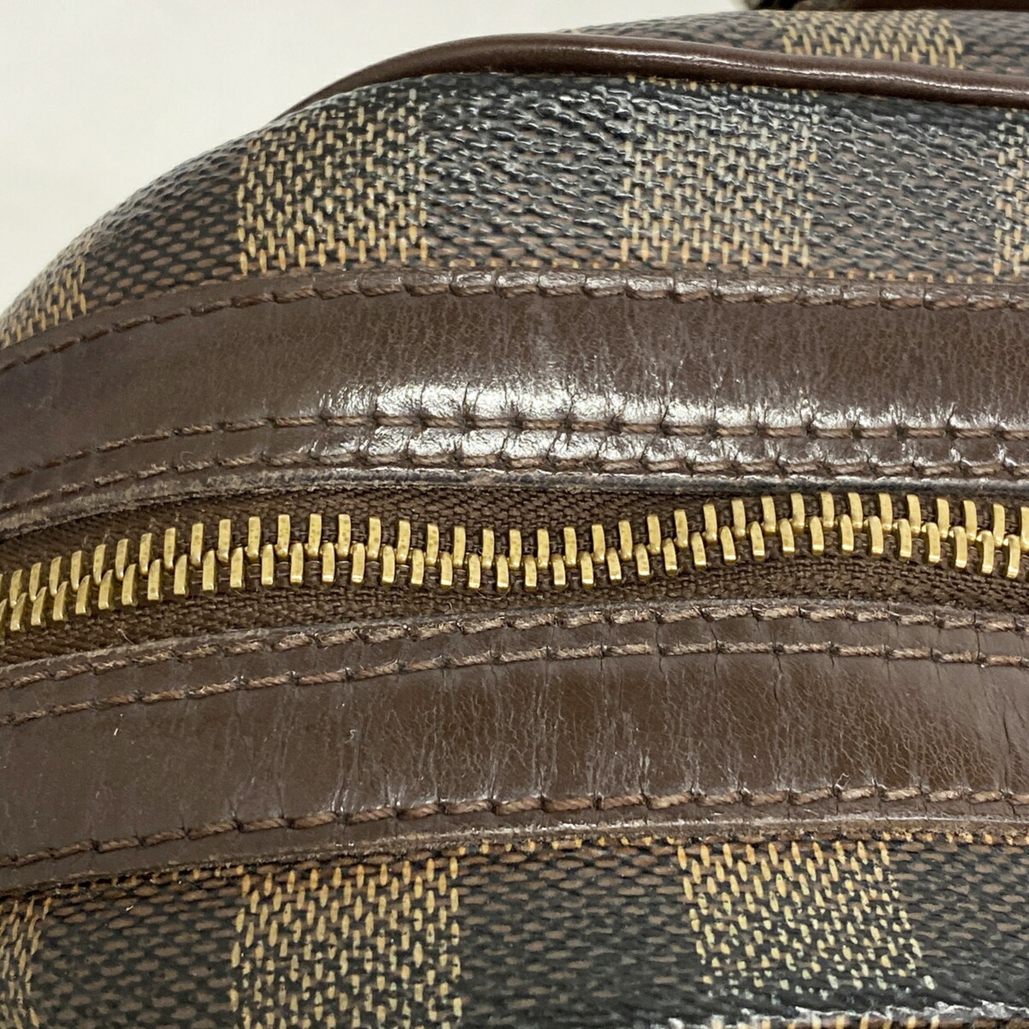 Louis Vuitton Ebene Handbag (Pre-Owned)
