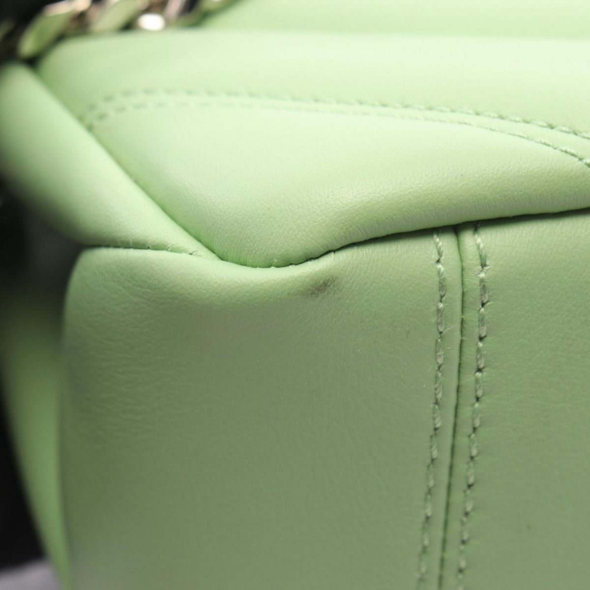 Bvlgari Green Leather Handbag Shoulder Bag (Pre-Owned)