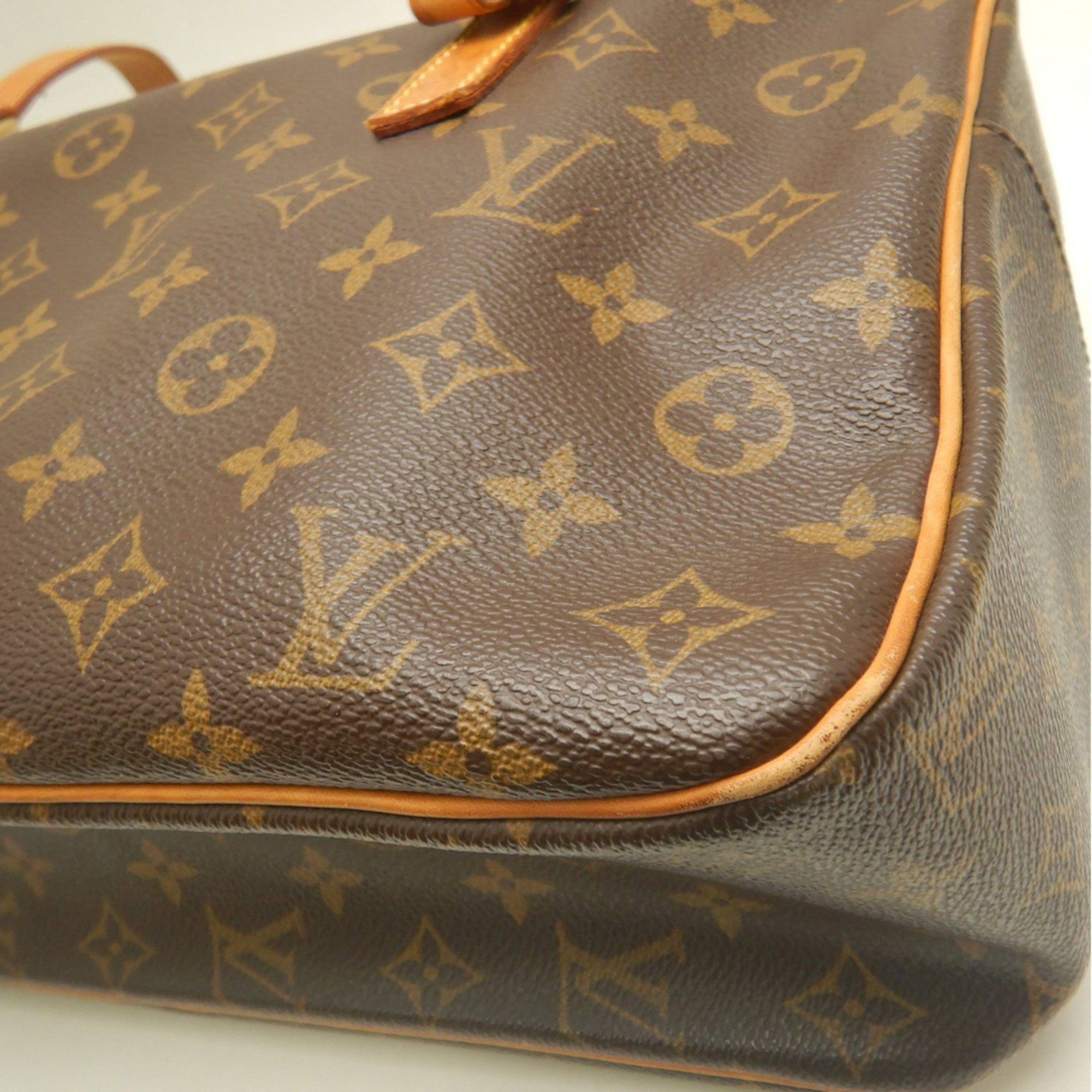 Louis Vuitton Brown Monogram Monogram Canvas Shoulder Bag (Pre-Owned)