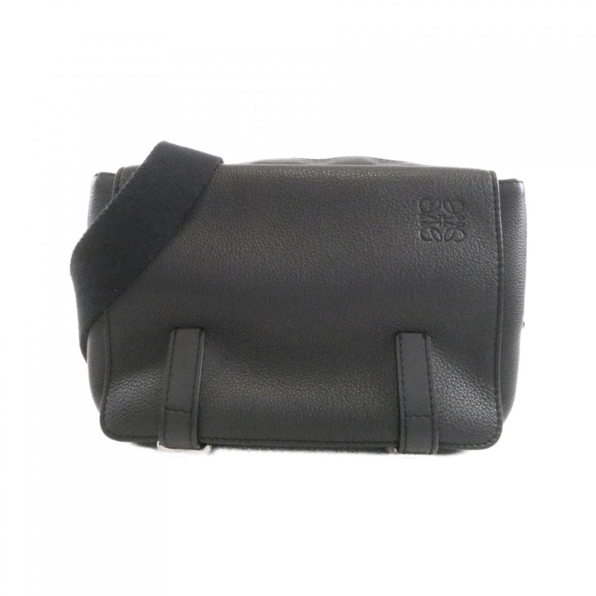 Loewe Black Leather Shoulder Bag (Pre-Owned)