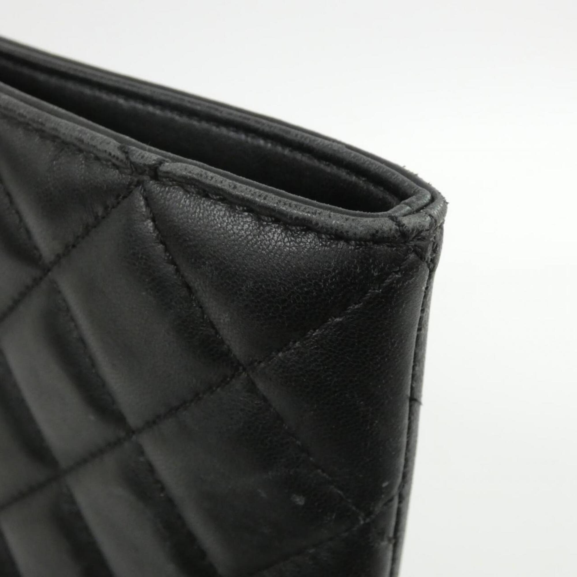 Chanel Black Leather Handbag (Pre-Owned)