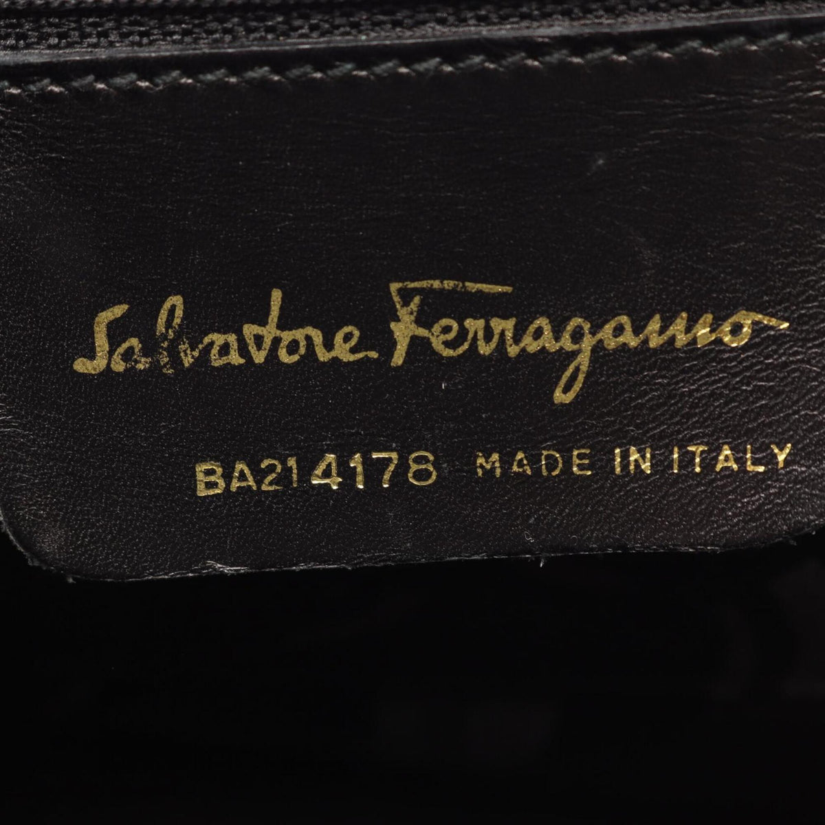 Salvatore Ferragamo Black Leather Handbag (Pre-Owned)