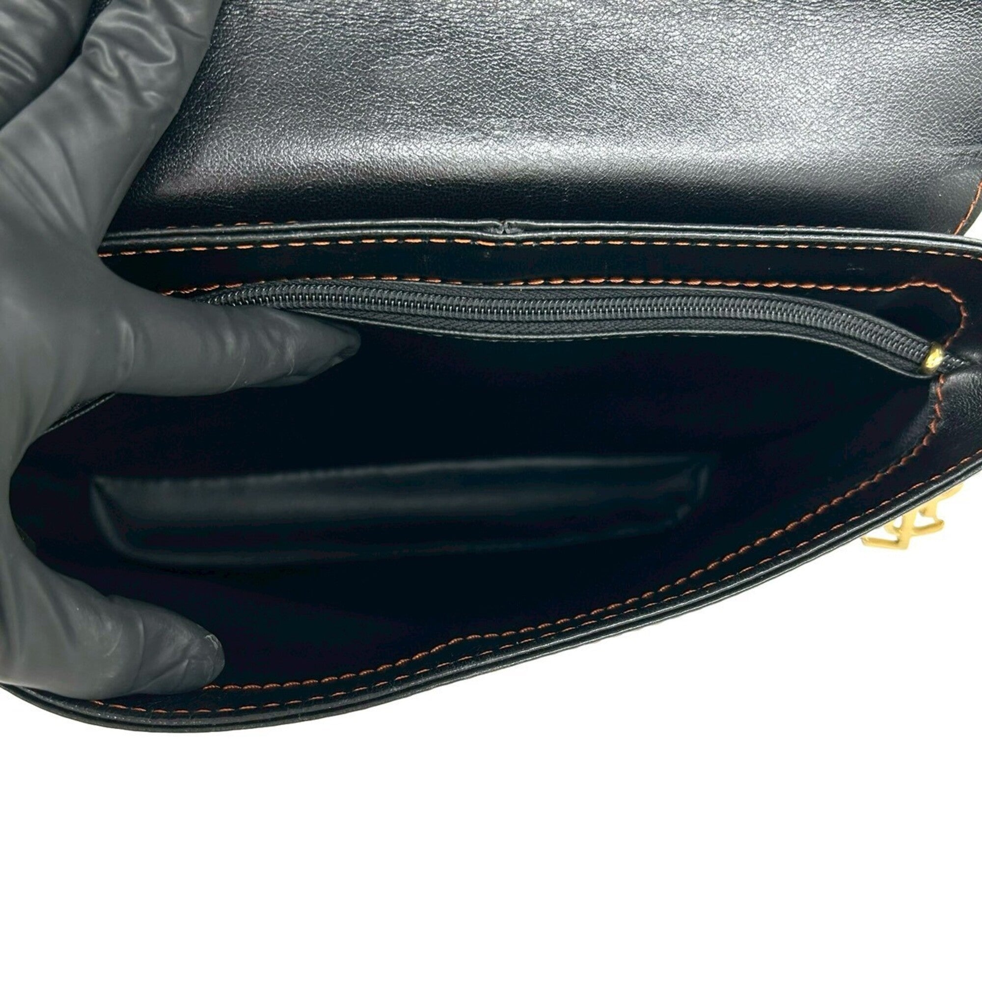 Yves Saint Laurent Black Leather Shoulder Bag (Pre-Owned)