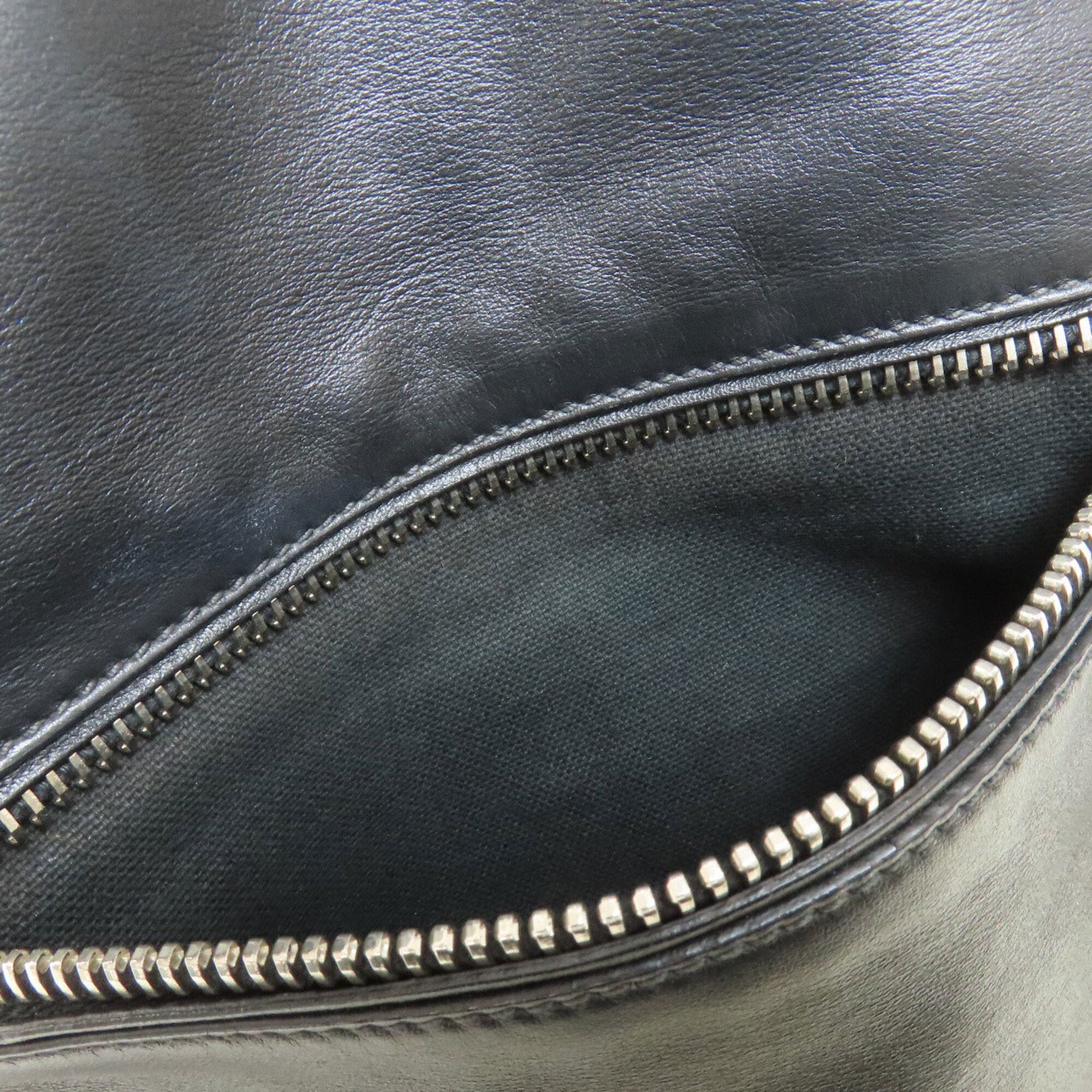 Miu Miu Black Leather Tote Bag (Pre-Owned)