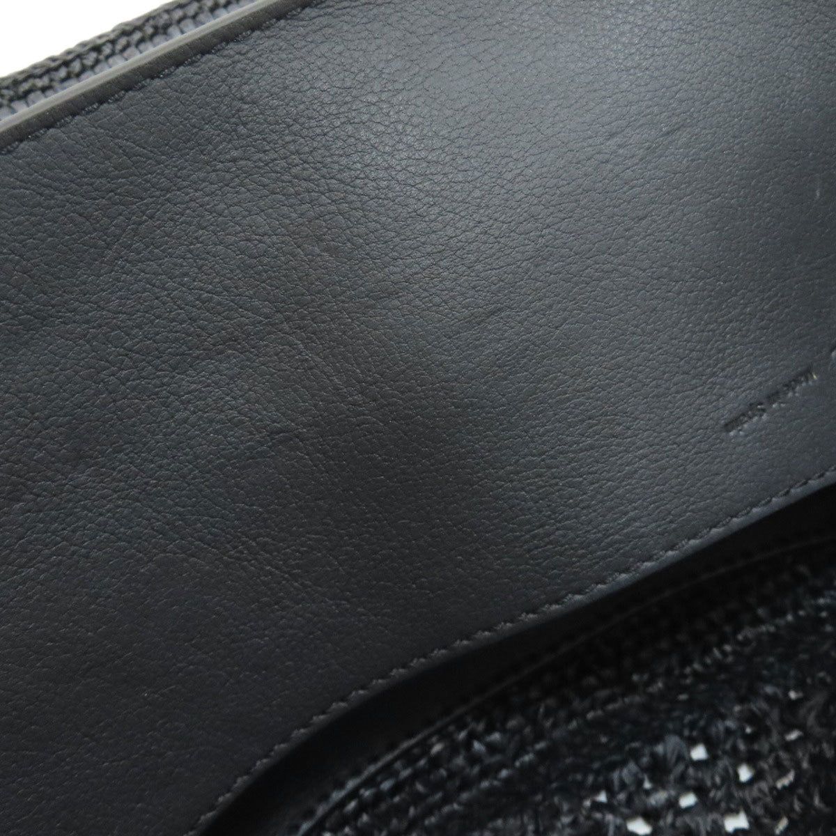 Loewe Black Raffia Leather Handbag (Pre-Owned)