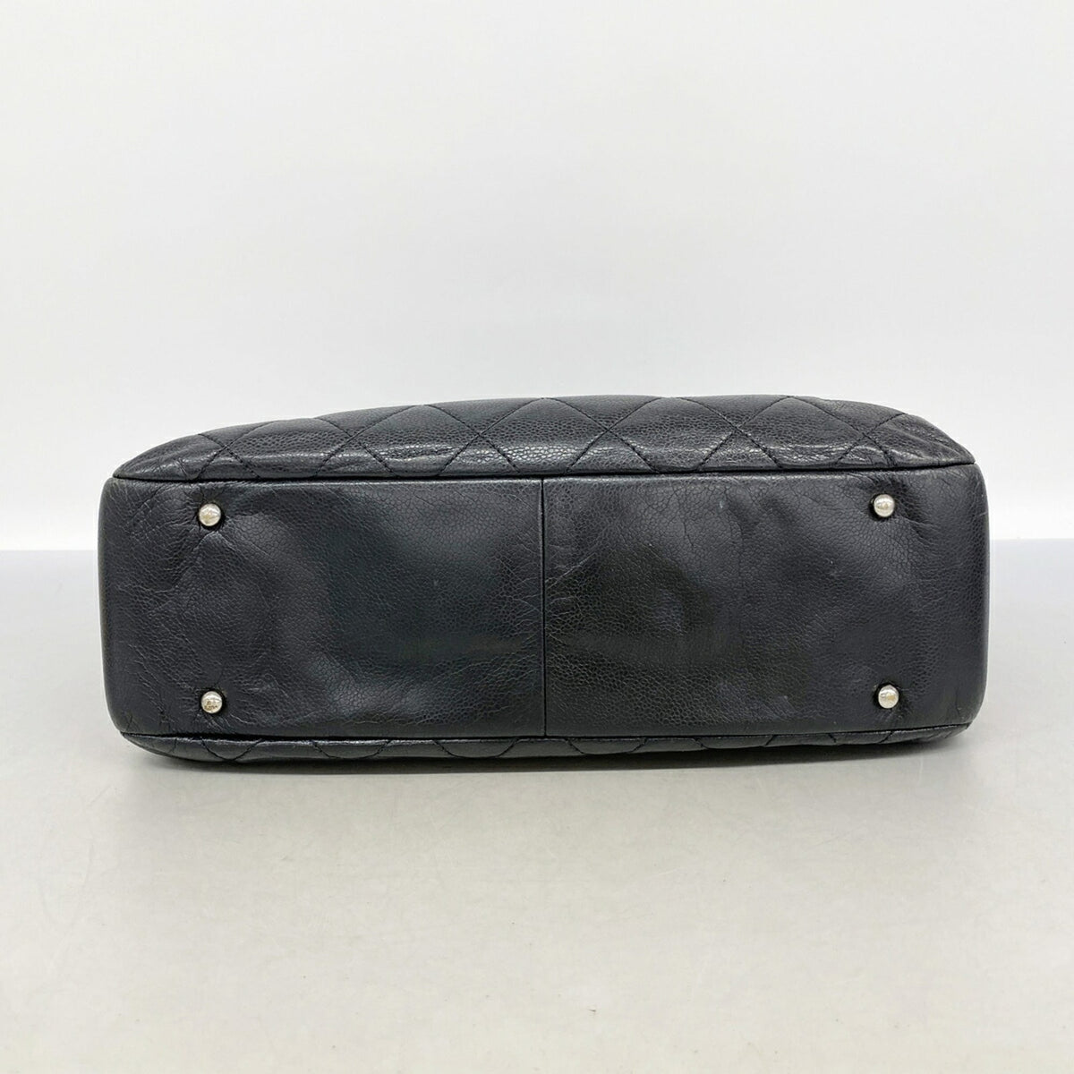 Chanel Black Grained Calfskin Shoulder Bag (Pre-Owned)
