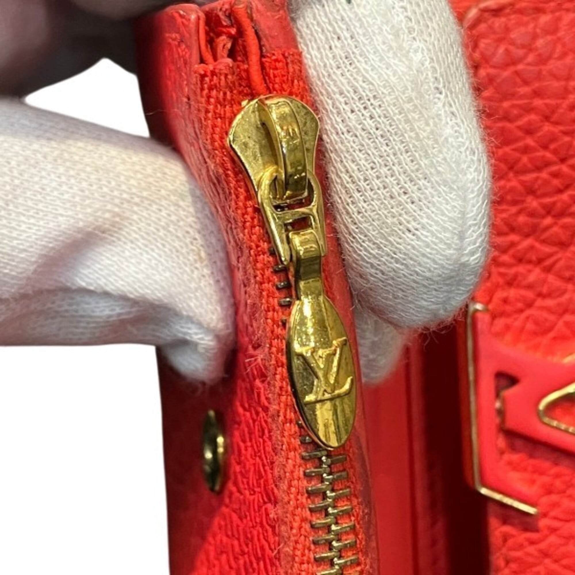 Louis Vuitton Leather Wallet (Tri-Fold) (Pre-Owned)