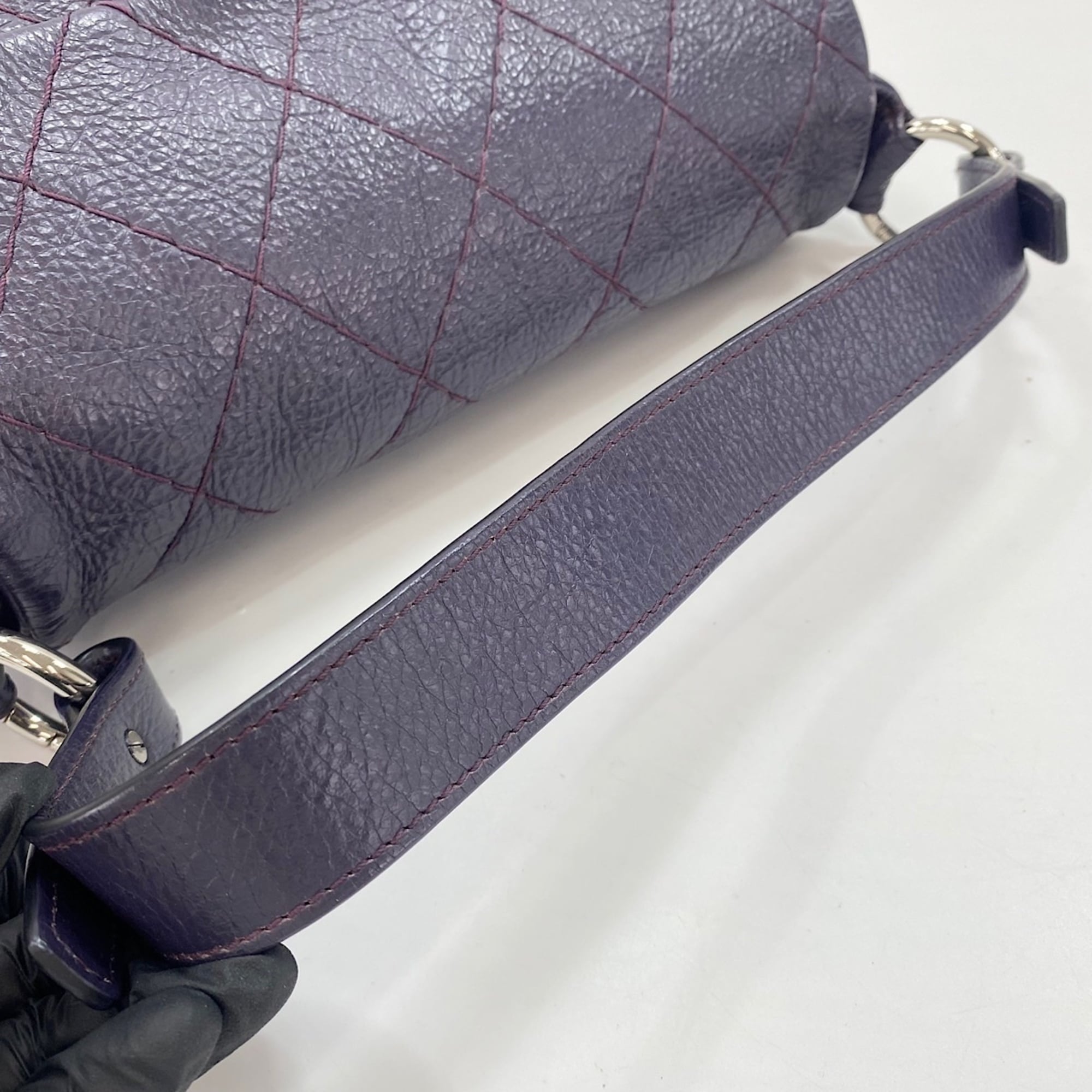 Chanel Purple Shoulder Bag (Pre-Owned)