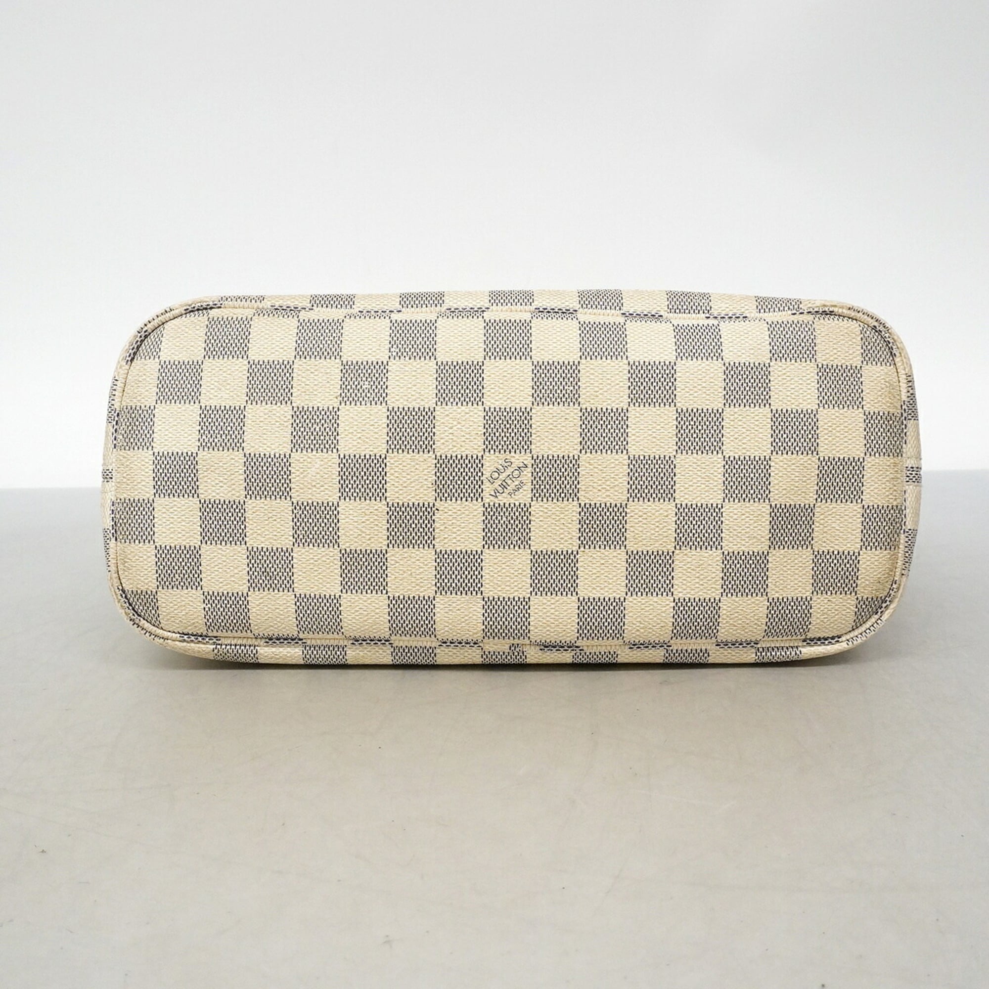 Louis Vuitton White Tote Bag (Pre-Owned)
