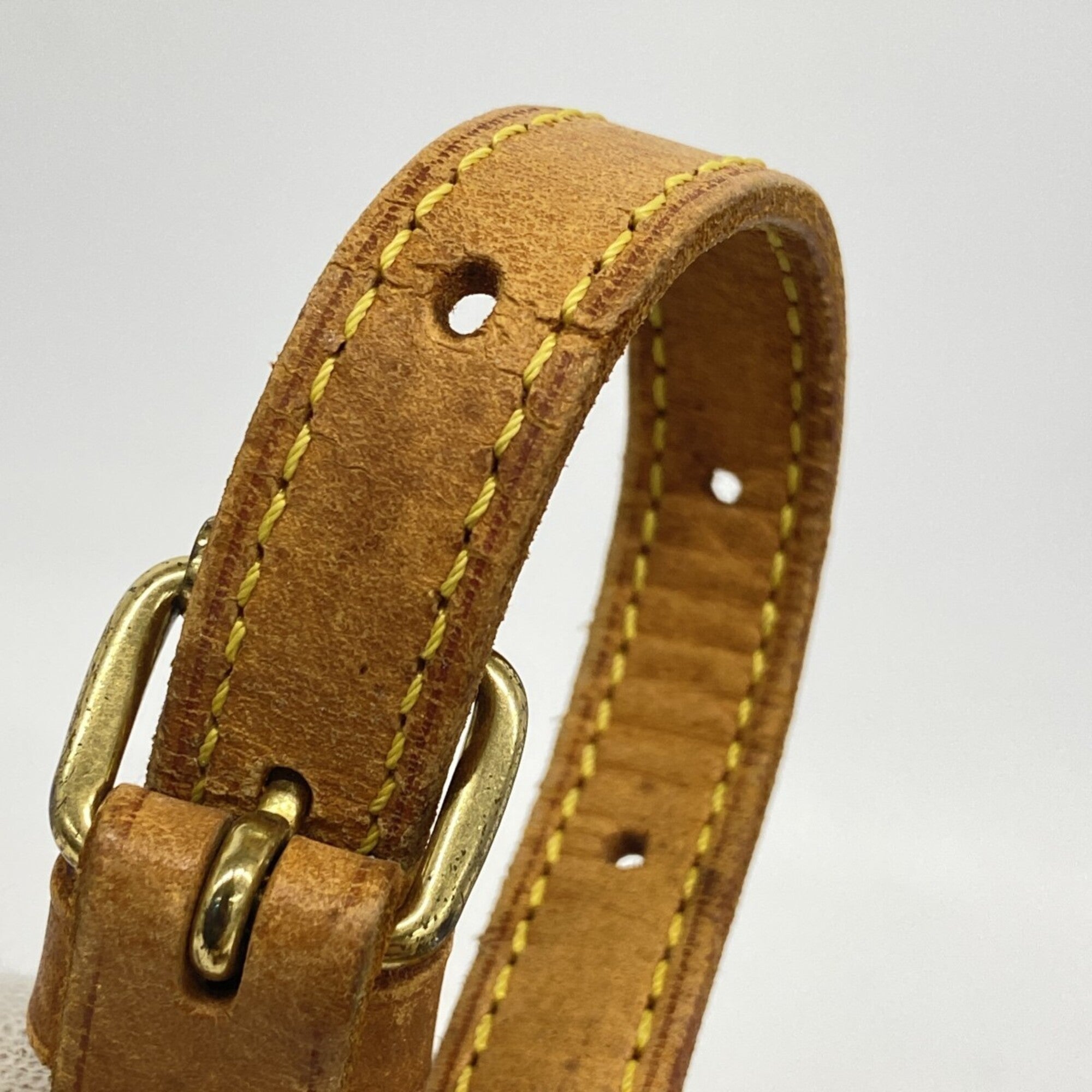 Louis Vuitton Brown Shoulder Bag (Pre-Owned)