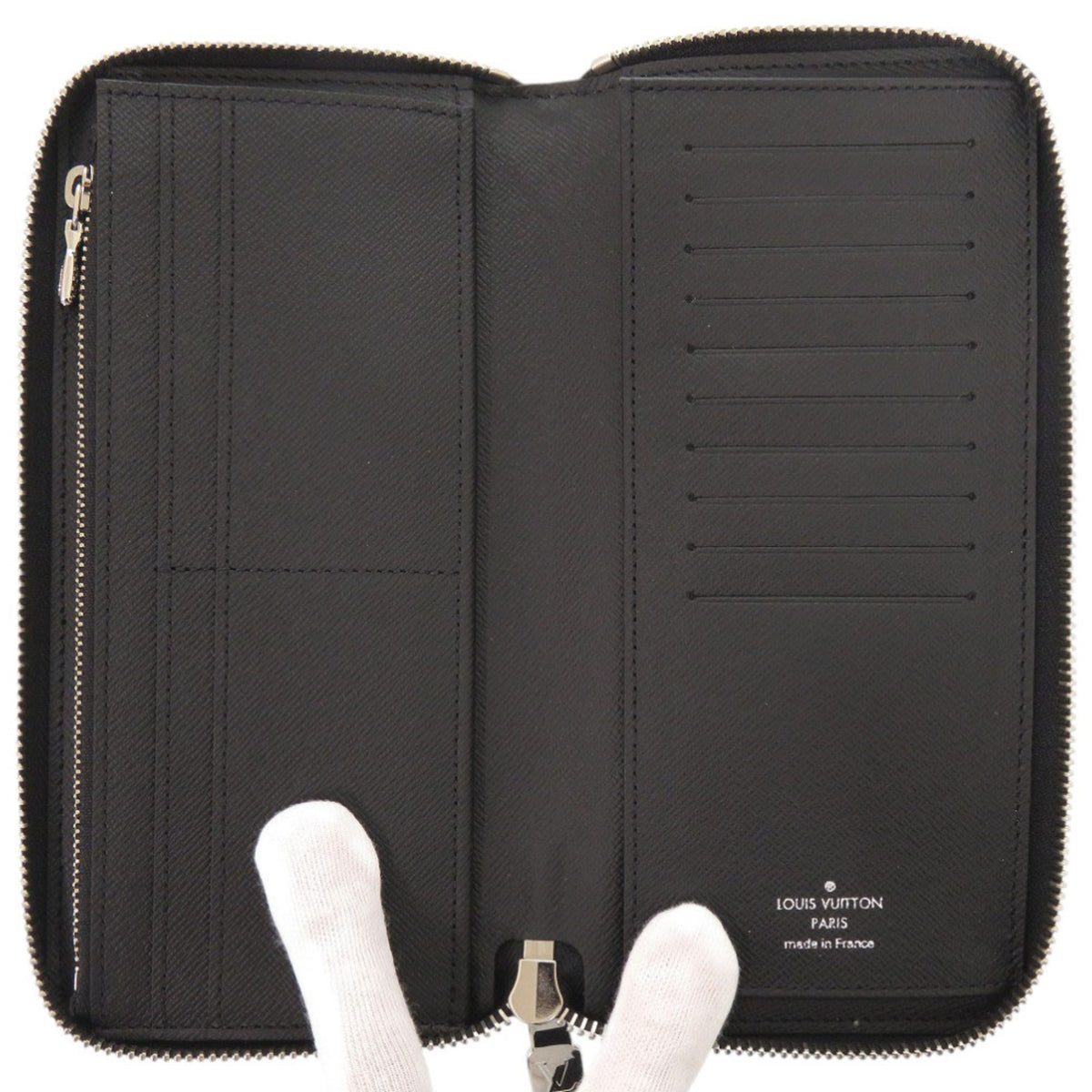 Louis Vuitton Noir Epi Leather Long Wallet (Bi-Fold) (Pre-Owned)