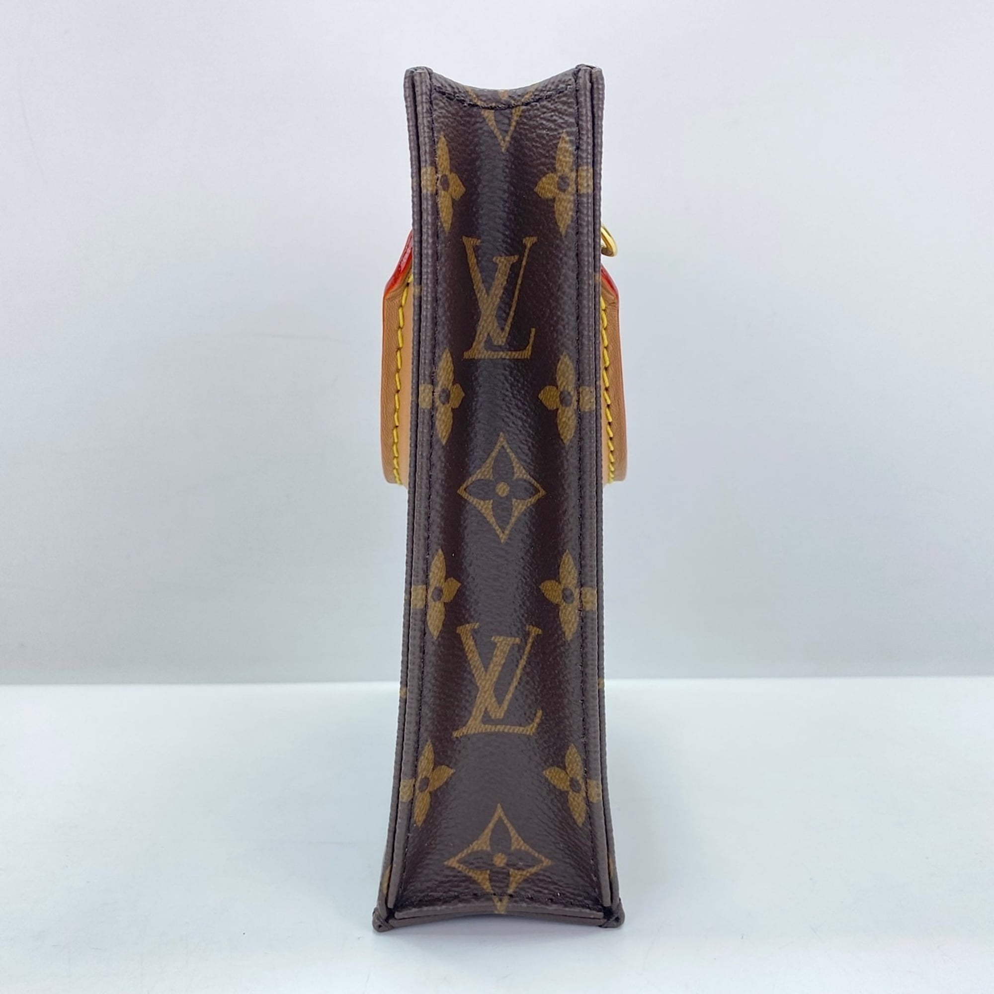 Louis Vuitton Brown Shoulder Bag (Pre-Owned)